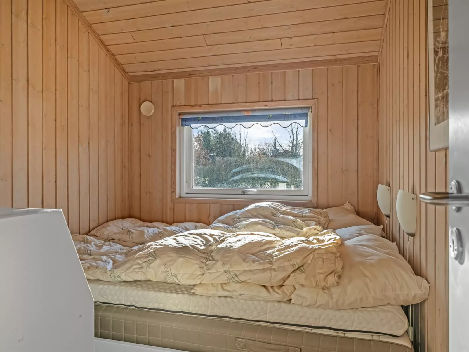 "Anline" - 600m to the fjord-Binnen