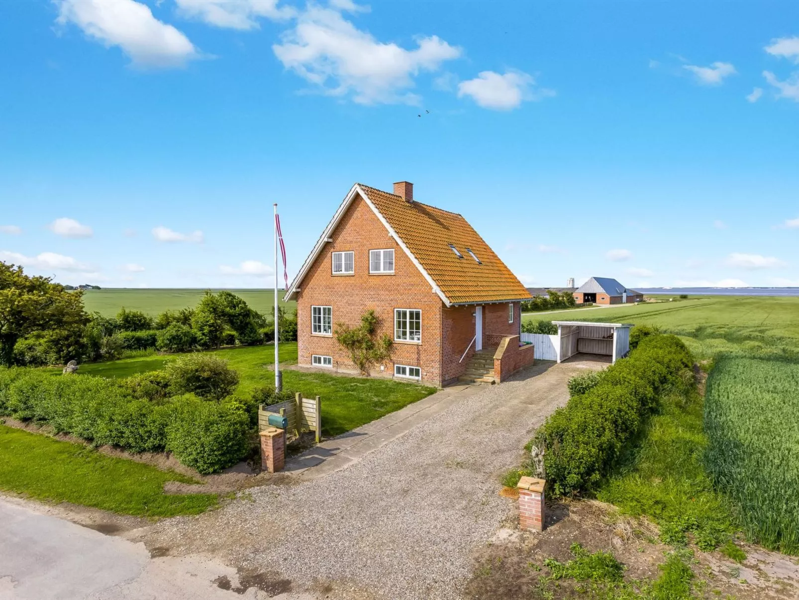 "Freja" - 12km from the sea-Buiten