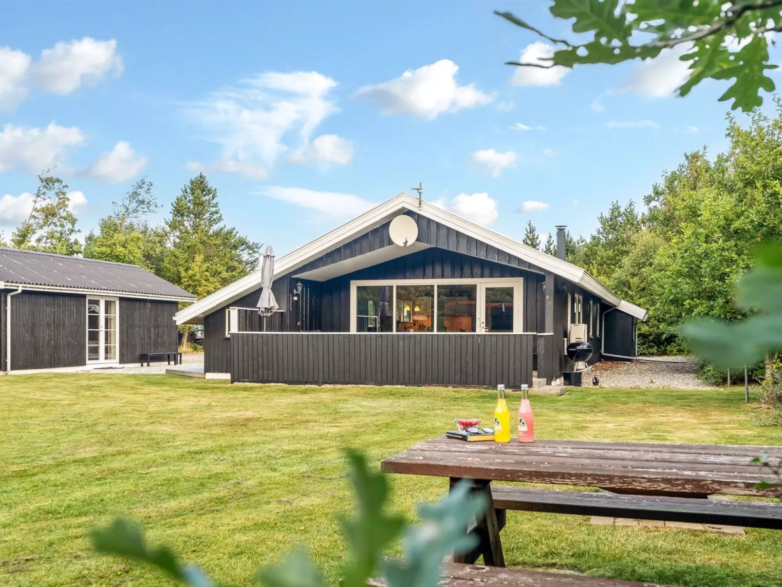 "Onni" - 2.3km from the sea-Buiten