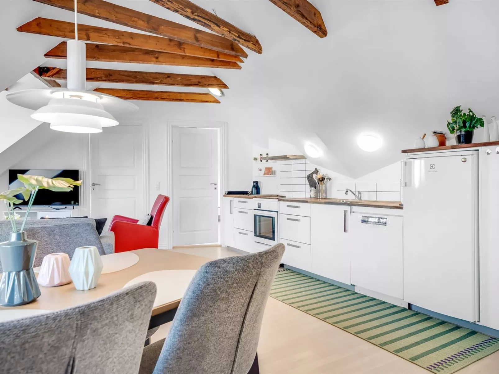 "Evamaria" - 150m to the fjord-Binnen