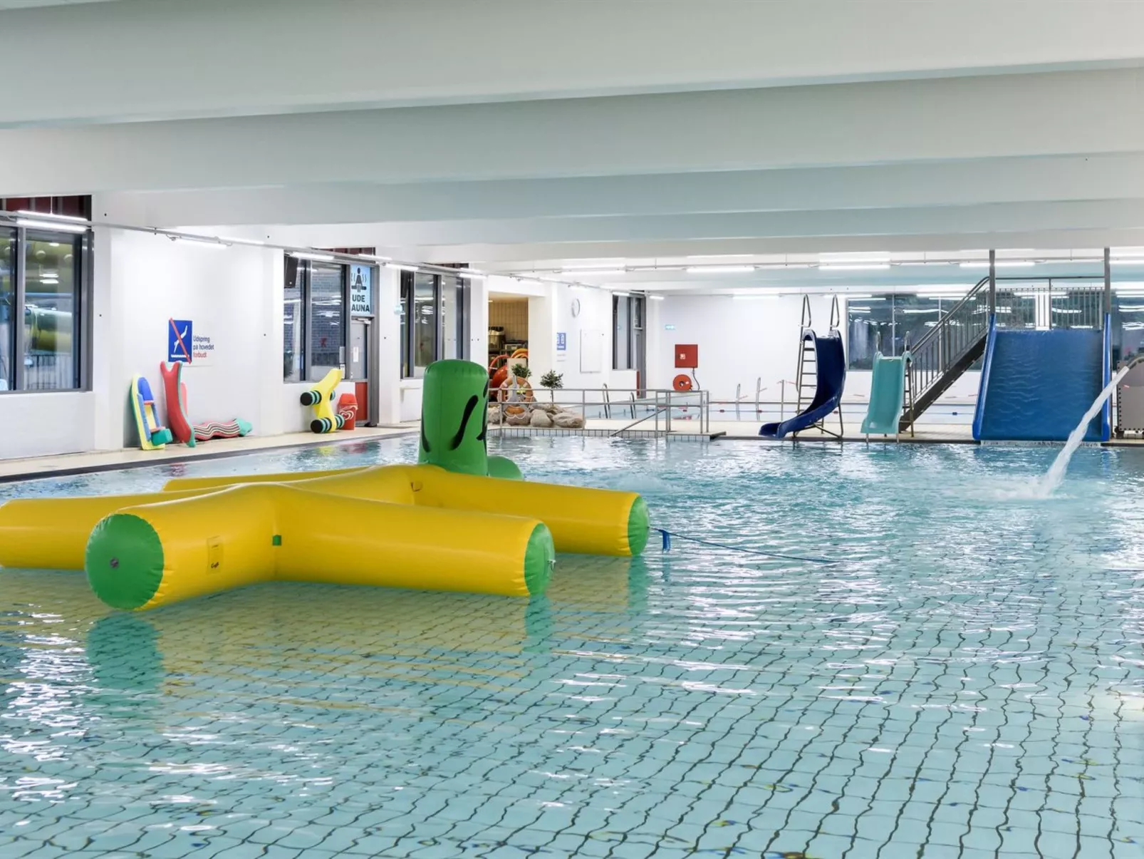 &quot;Alvira&quot; - 30km from the sea-Binnen