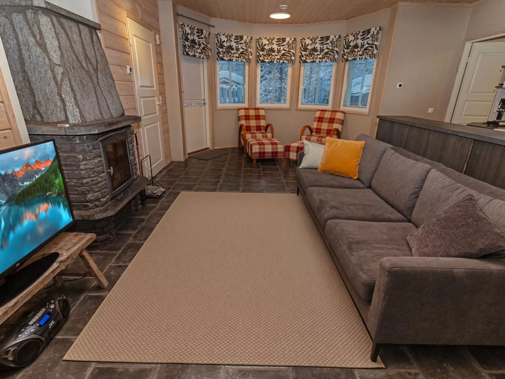 Rukan taikavuosseli 12 a-Binnen