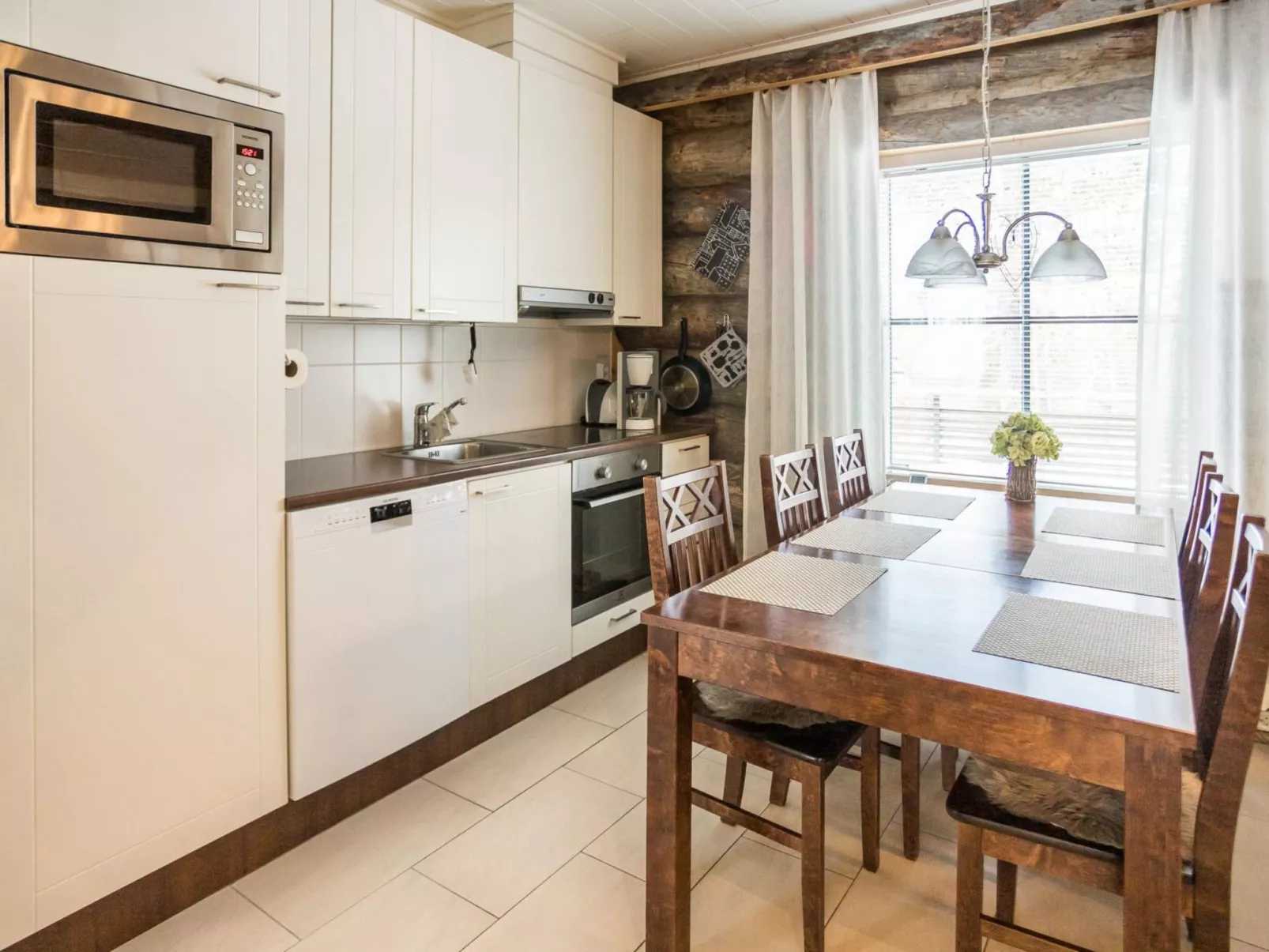 Maahisenrinne 1 as 4-Binnen