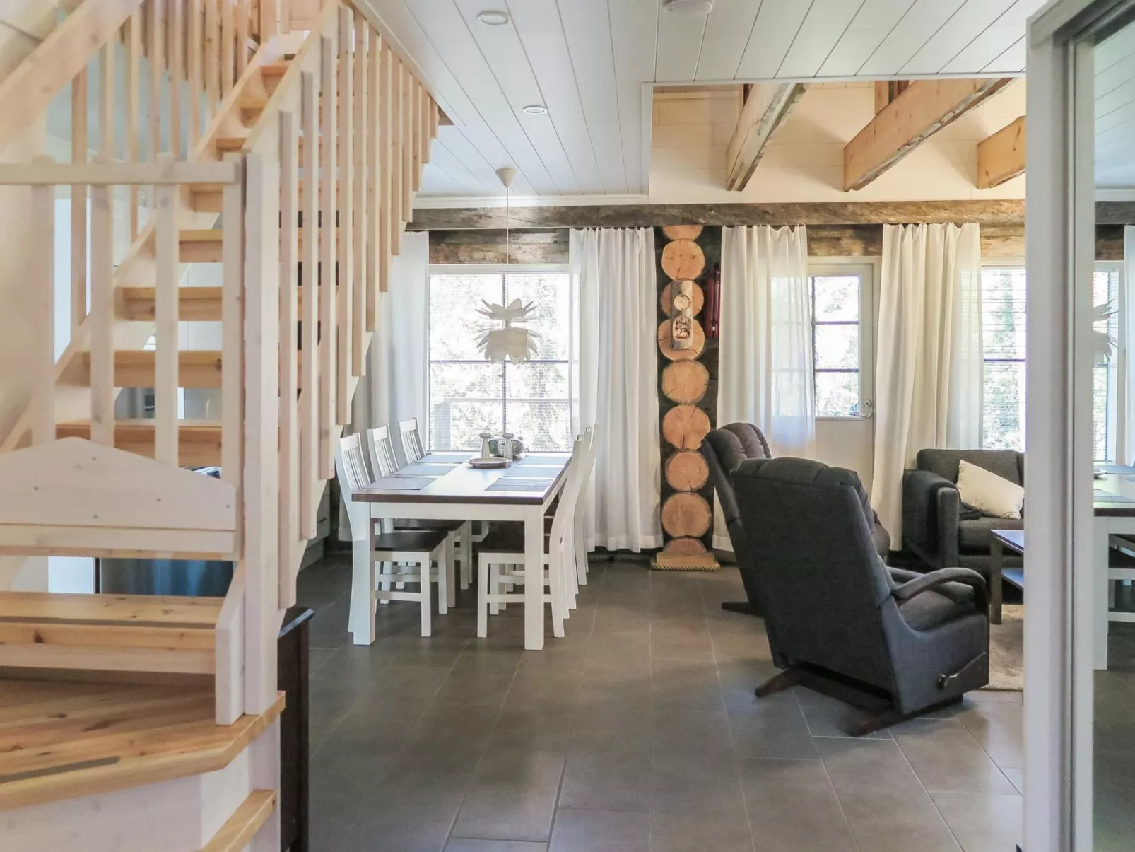 Maahisenrinne 3 f 25-Binnen