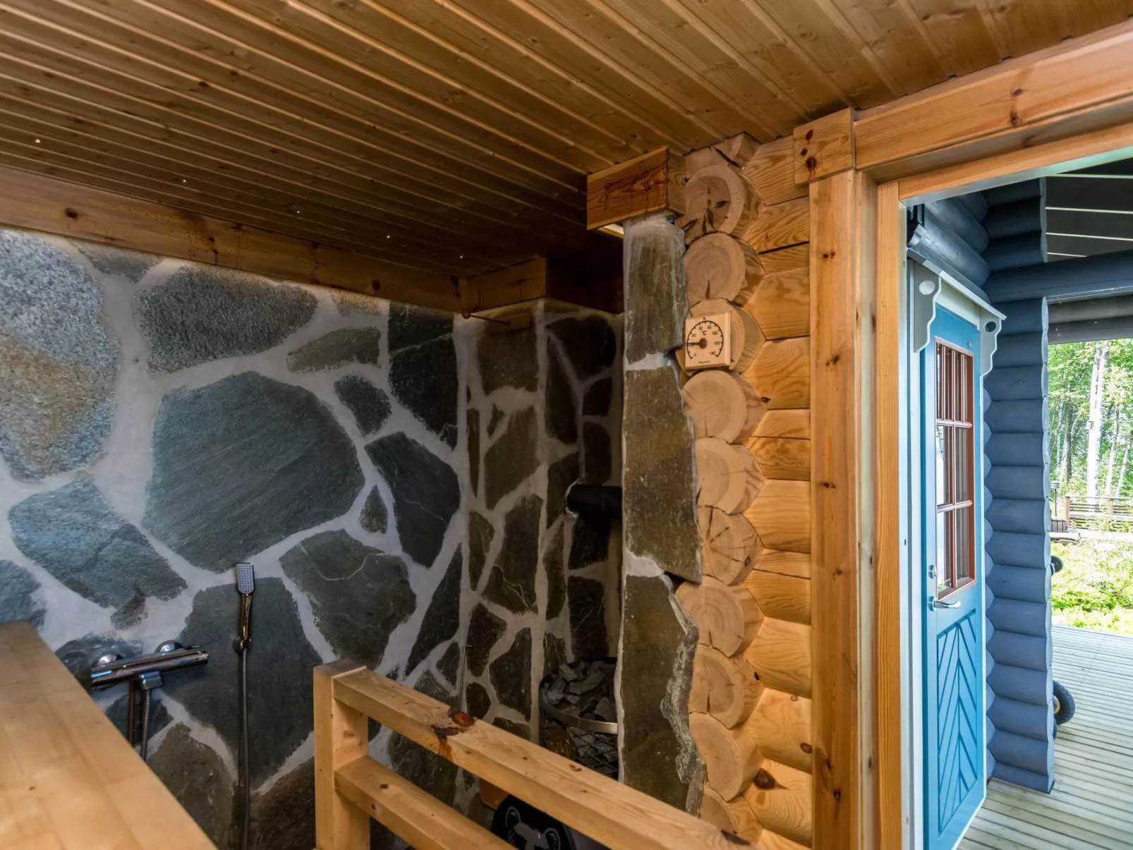 Villa kotikoivu-Binnen