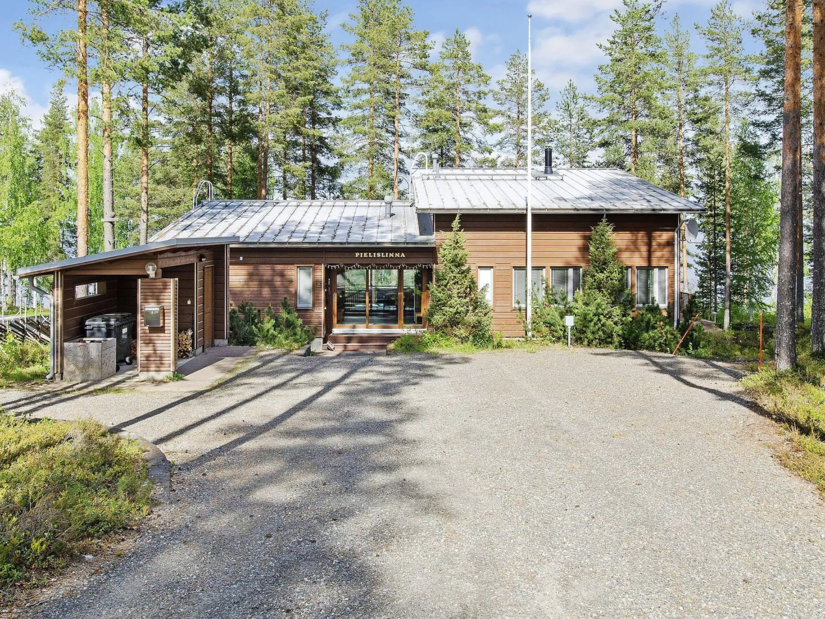 Pielislinna/loma-koli-Binnen