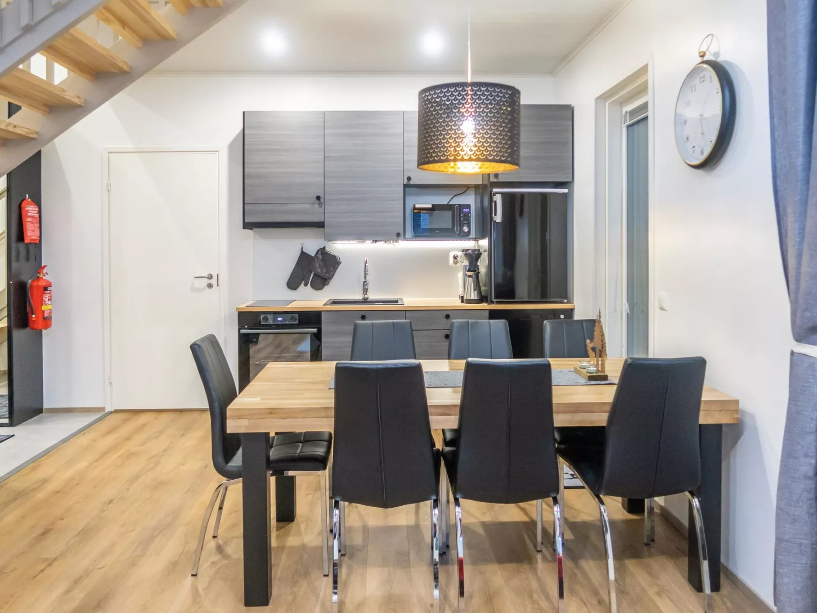 Saukonpesä b-Binnen