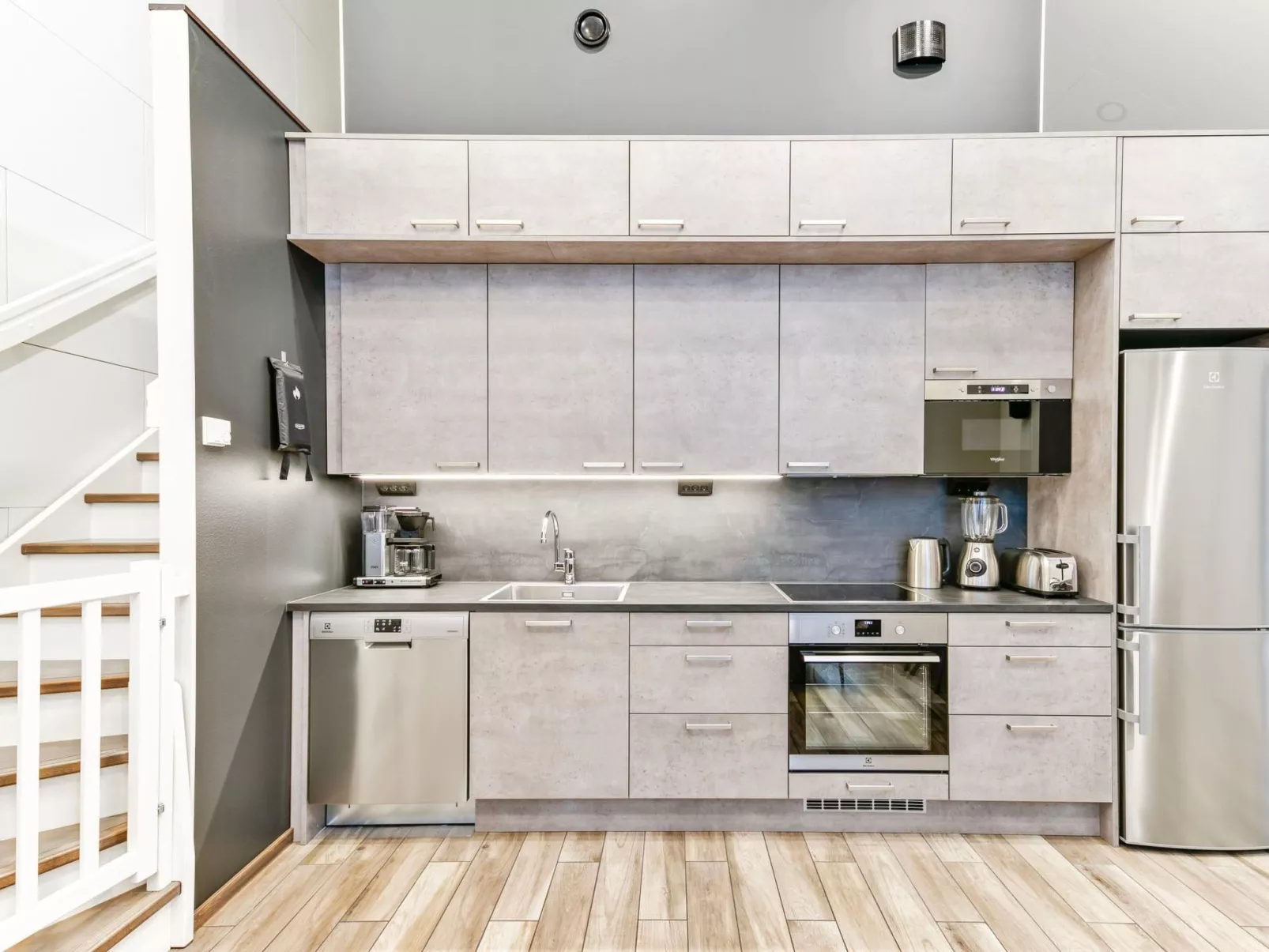 Levin hetki a-Binnen