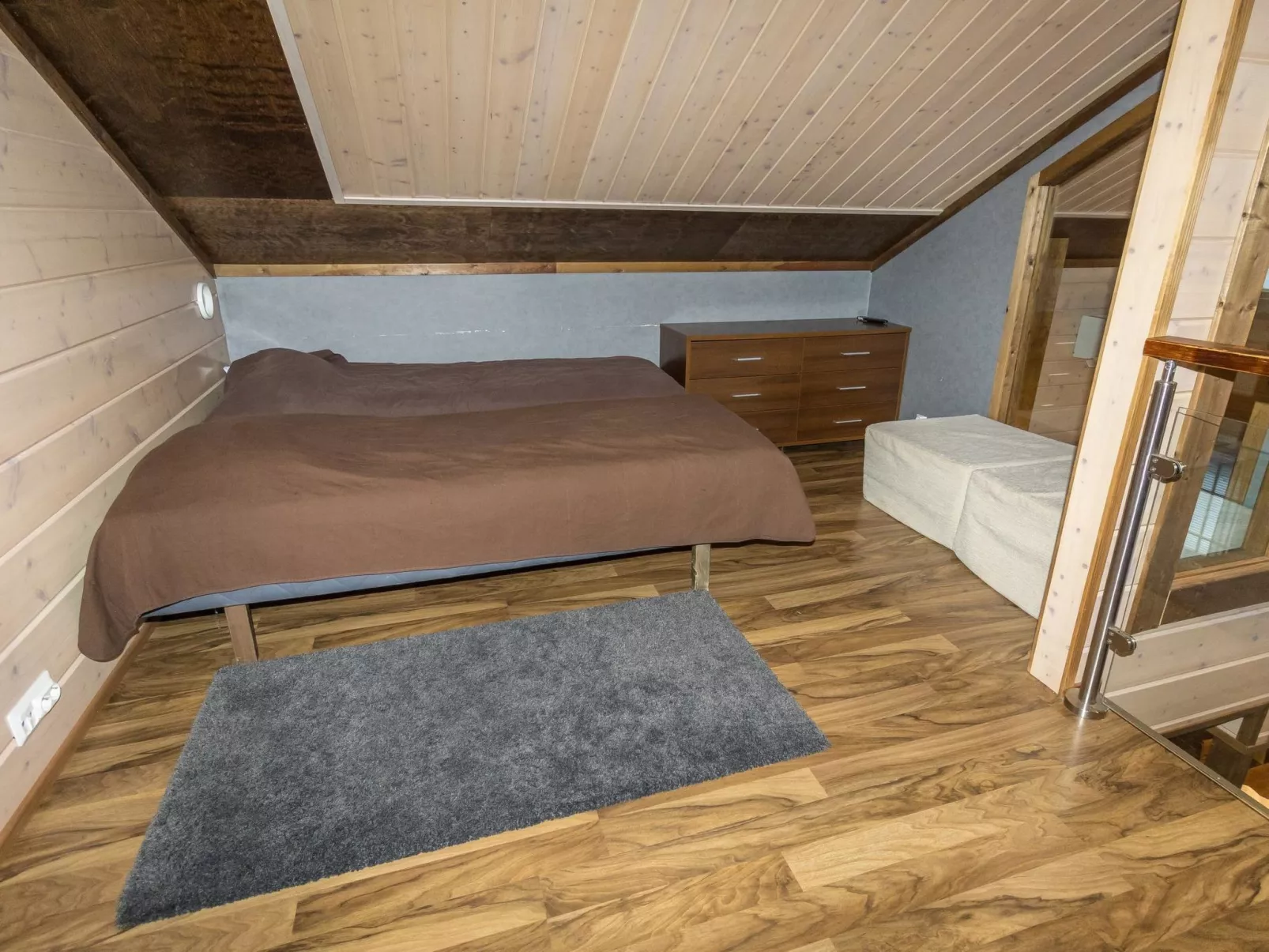 Unelmarakka b-Binnen