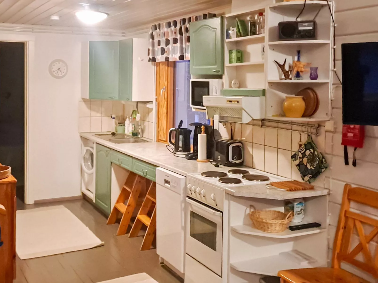 Pajalan piilopirtti-Binnen