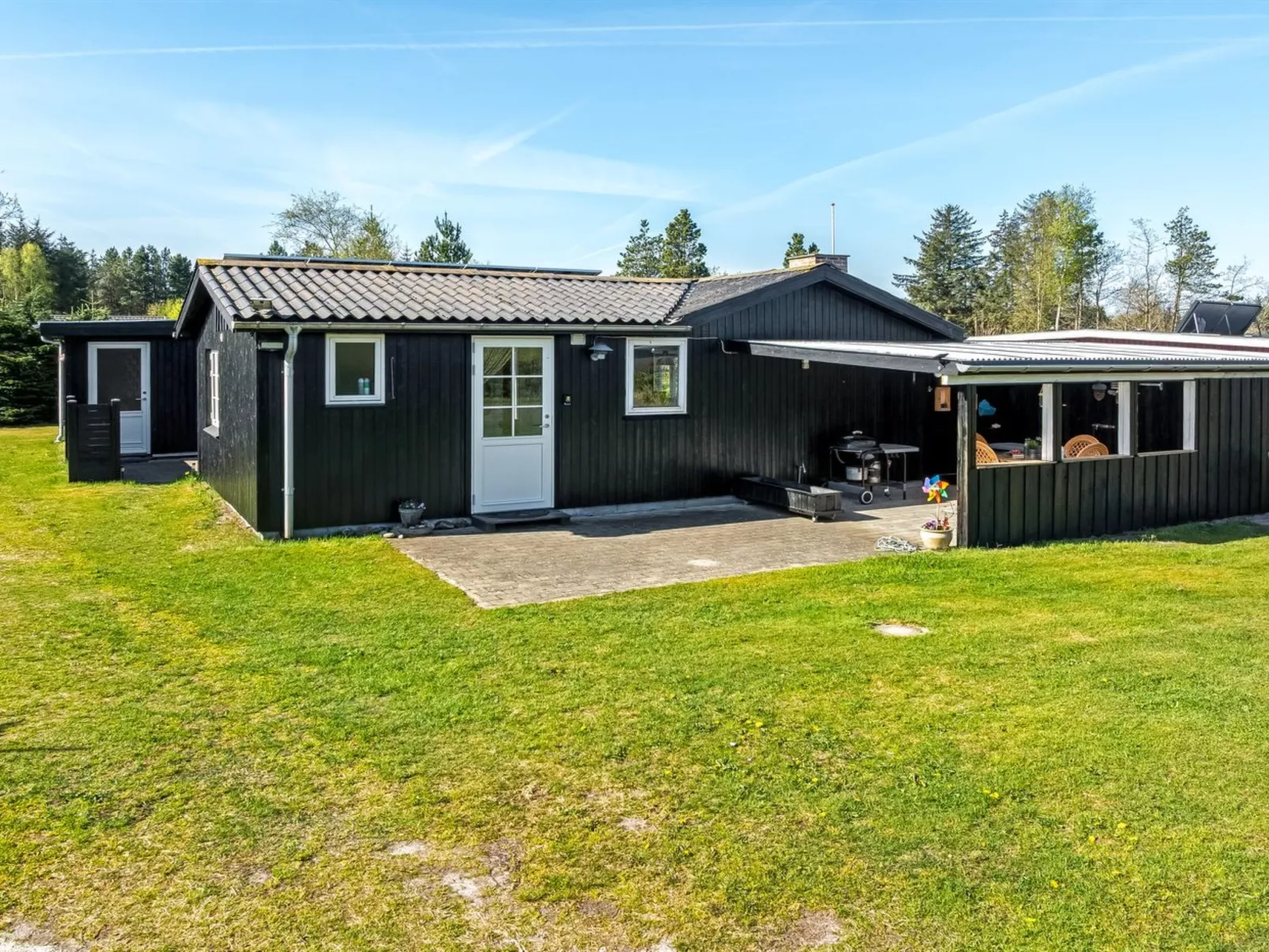 "Yaris" -  from the sea-Buiten