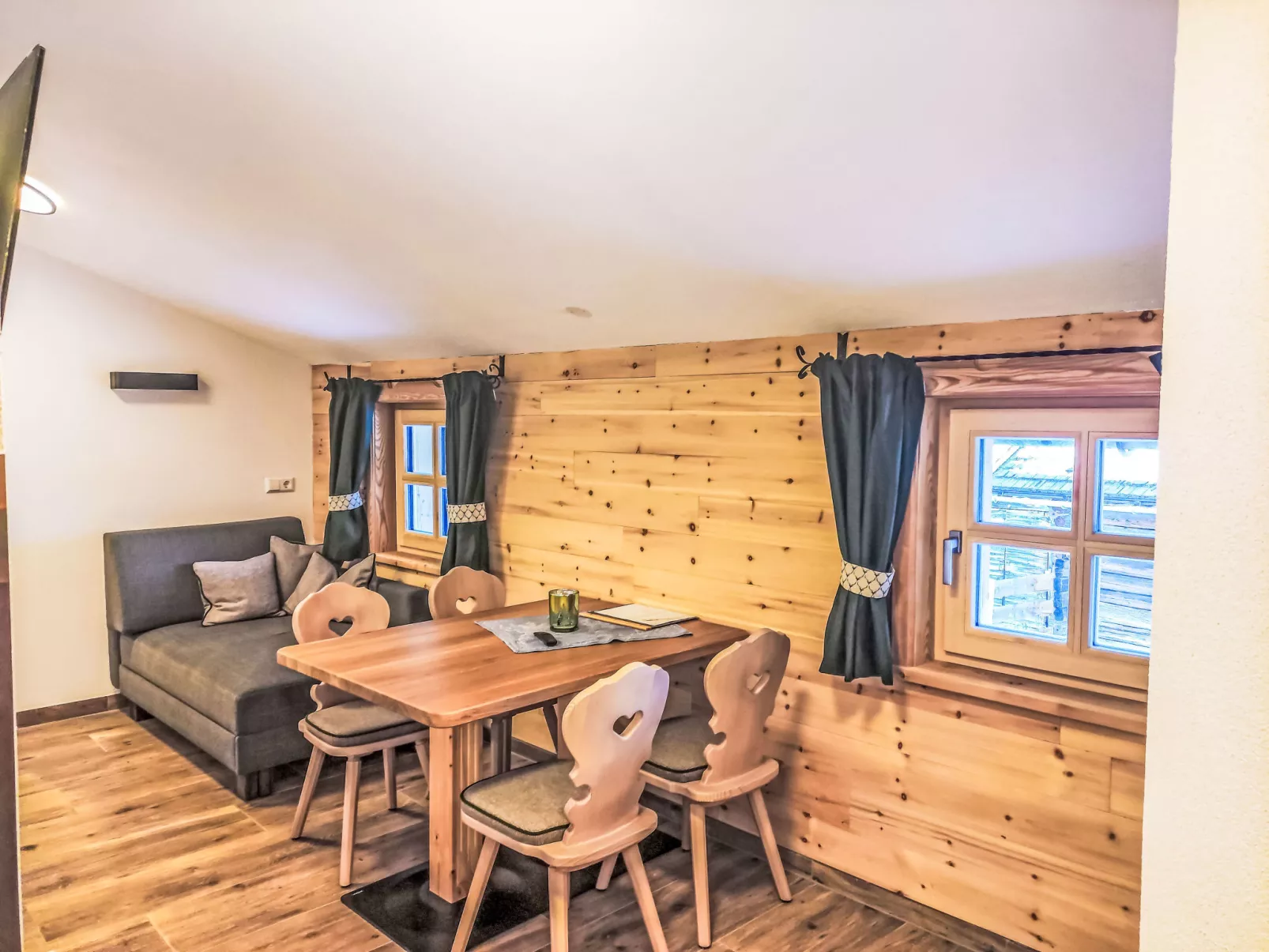 Dachsteinblick-Binnen