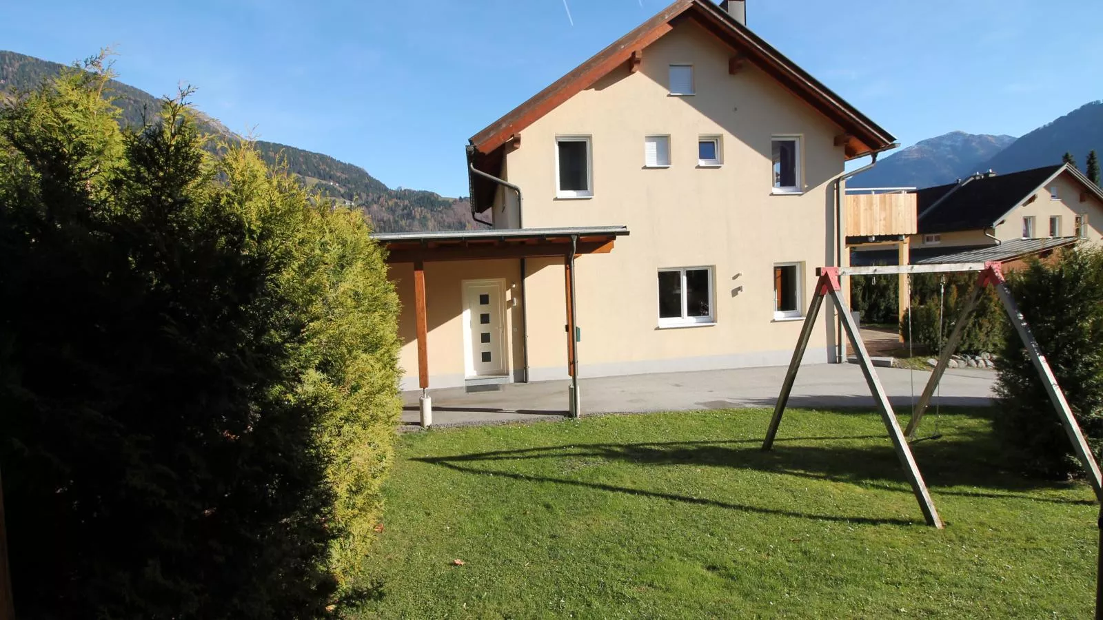 Kipaji 2-Faciliteiten