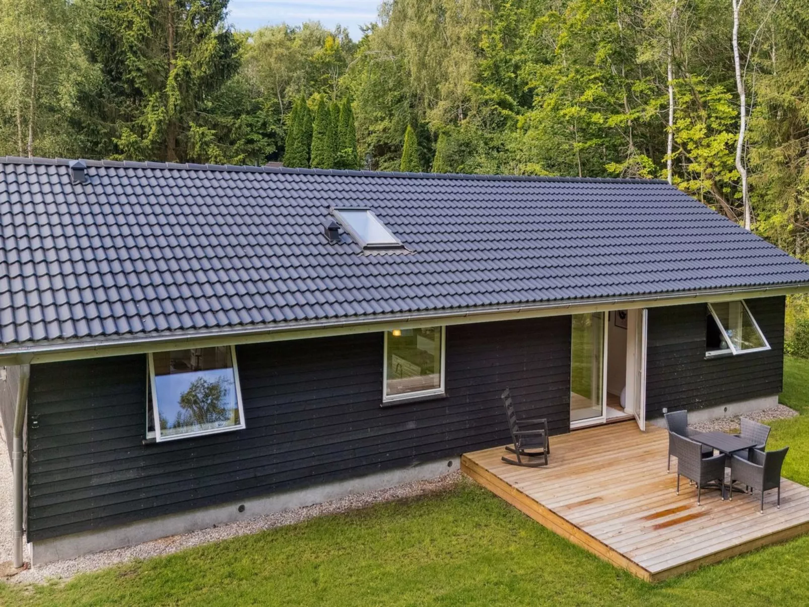 "Hotherus" -  from the sea-Buiten