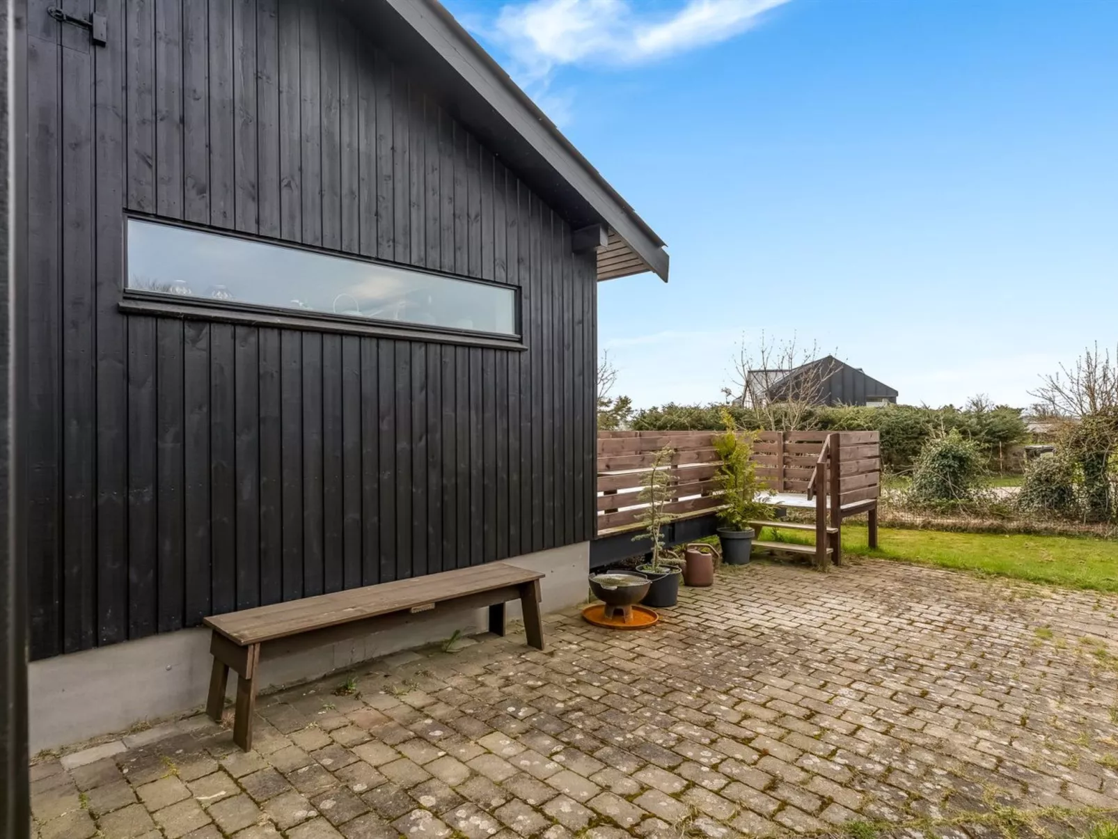 "Lenya" - 300m to the fjord-Buiten