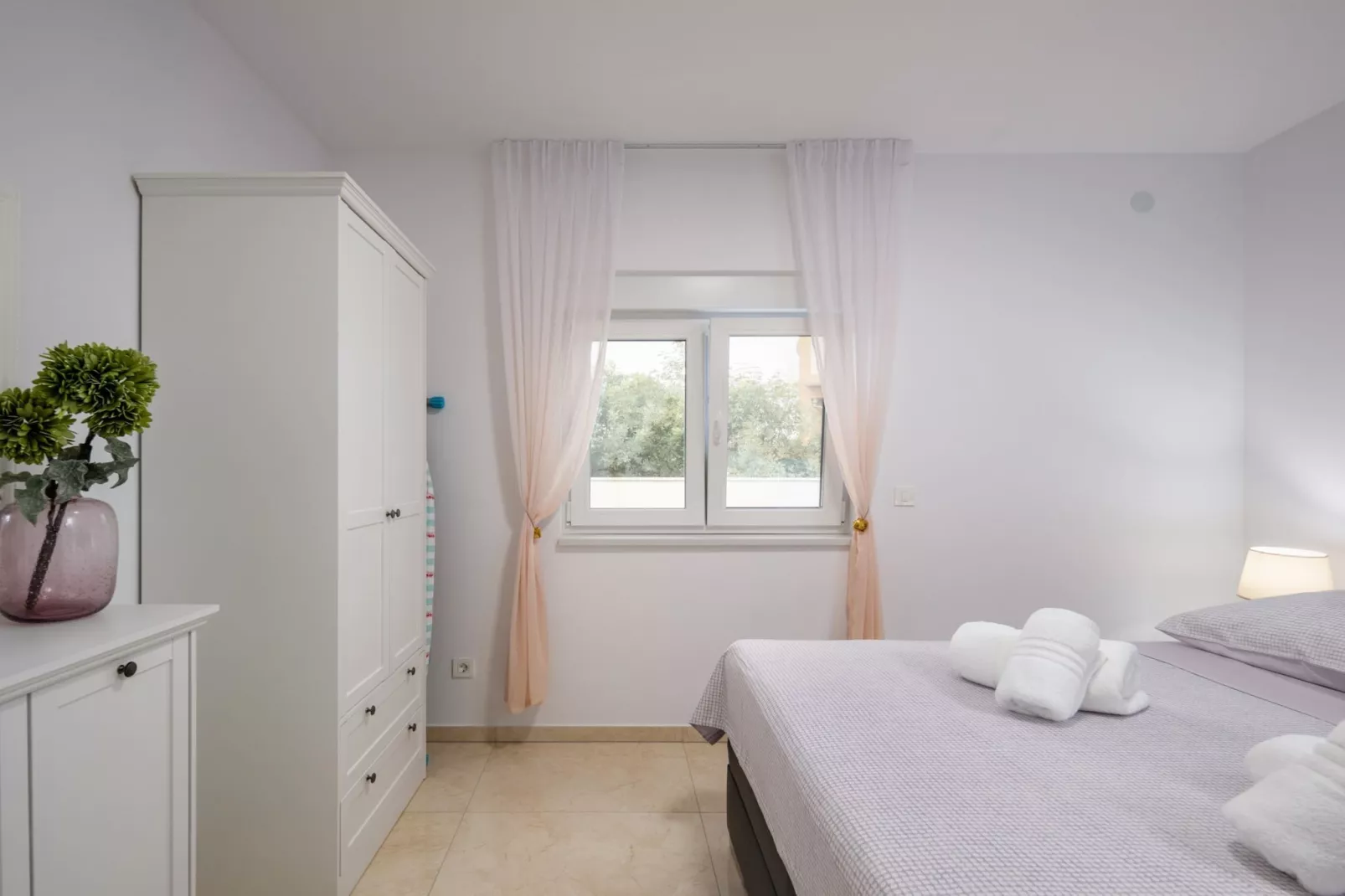 Villa Shaula 2 - Three Bedroom House with Pool-Slaapkamer