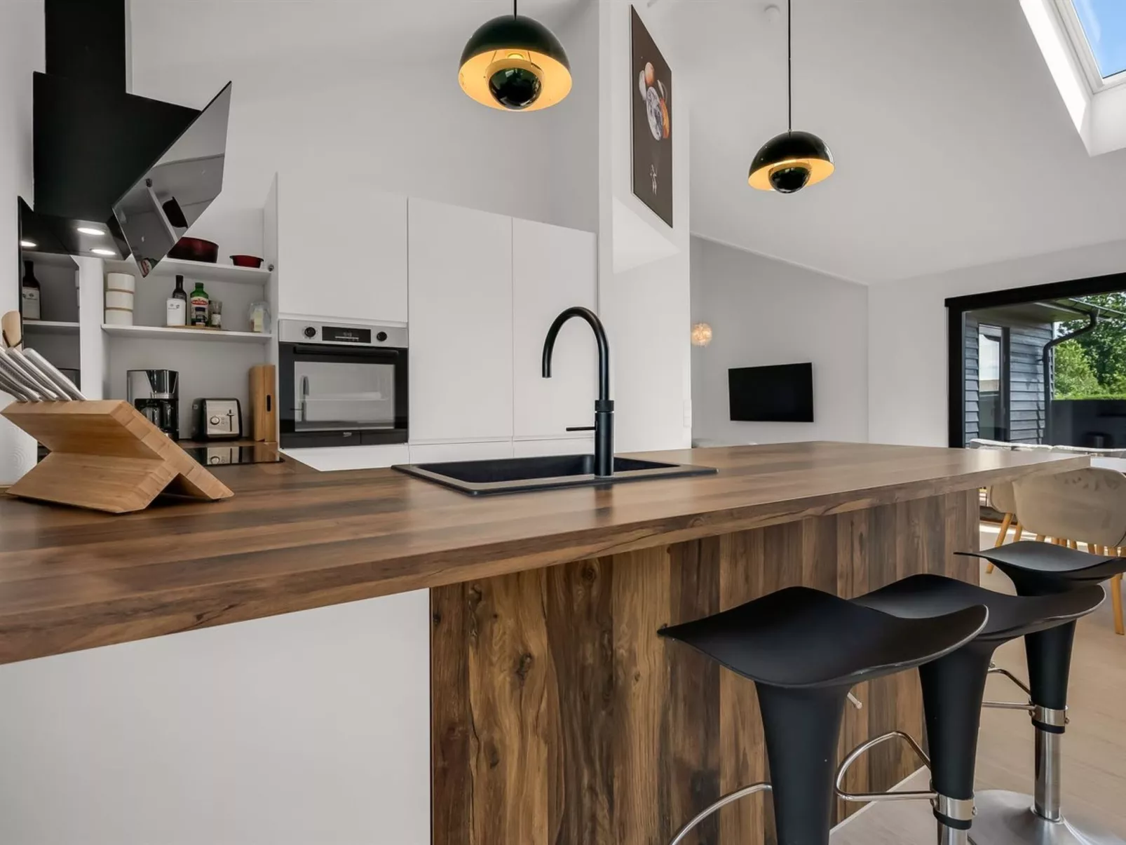 "Merve" - 250m from the sea-Binnen