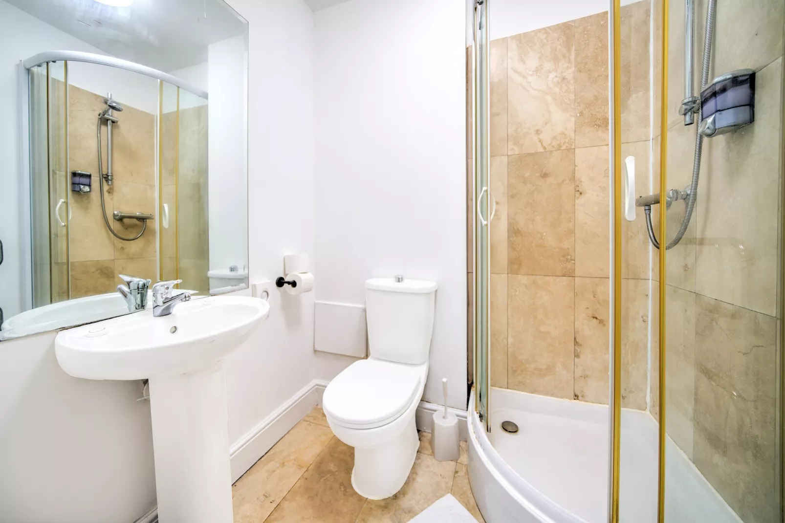 GO2 Gloucester Hotel by OYO  Double Room-Badkamer