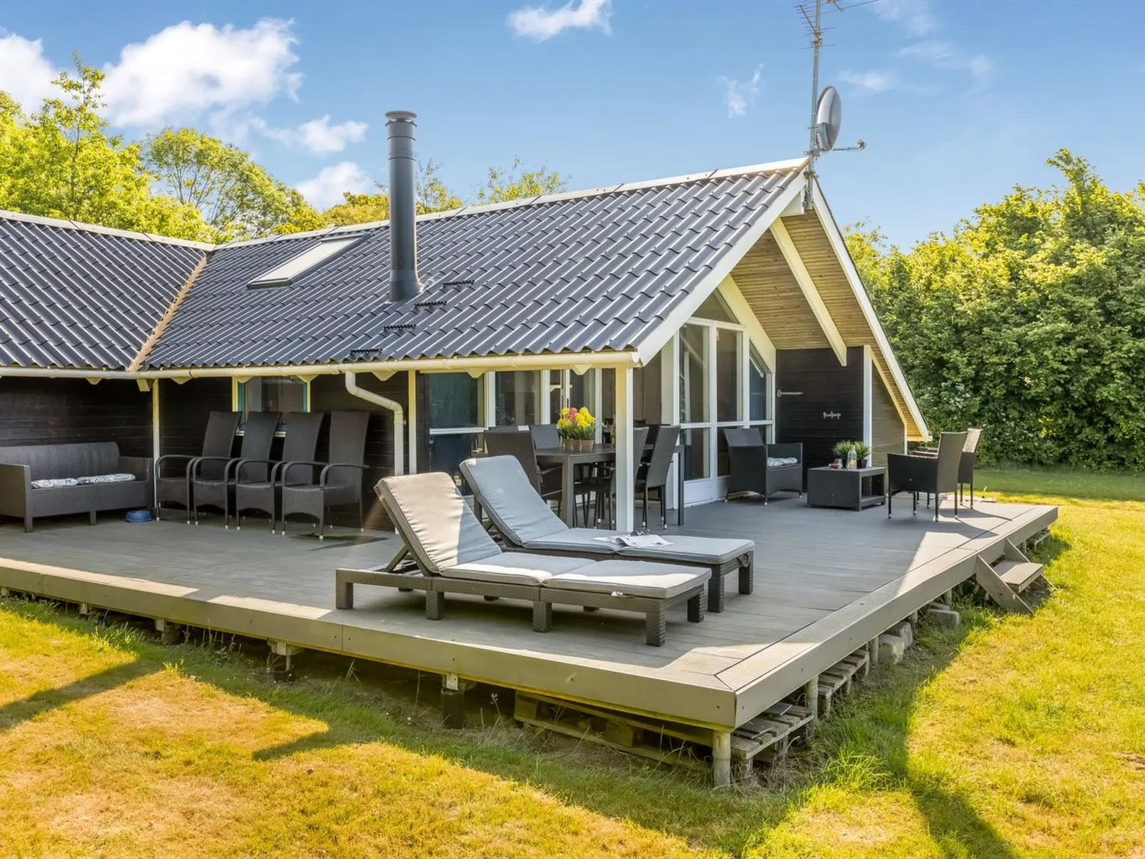 "Kai" - 400m from the sea-Buiten