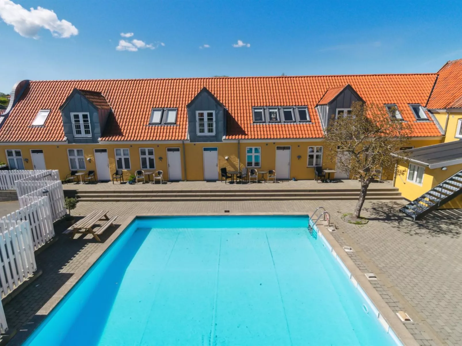 "Elemine" - 500m from the sea-Buiten