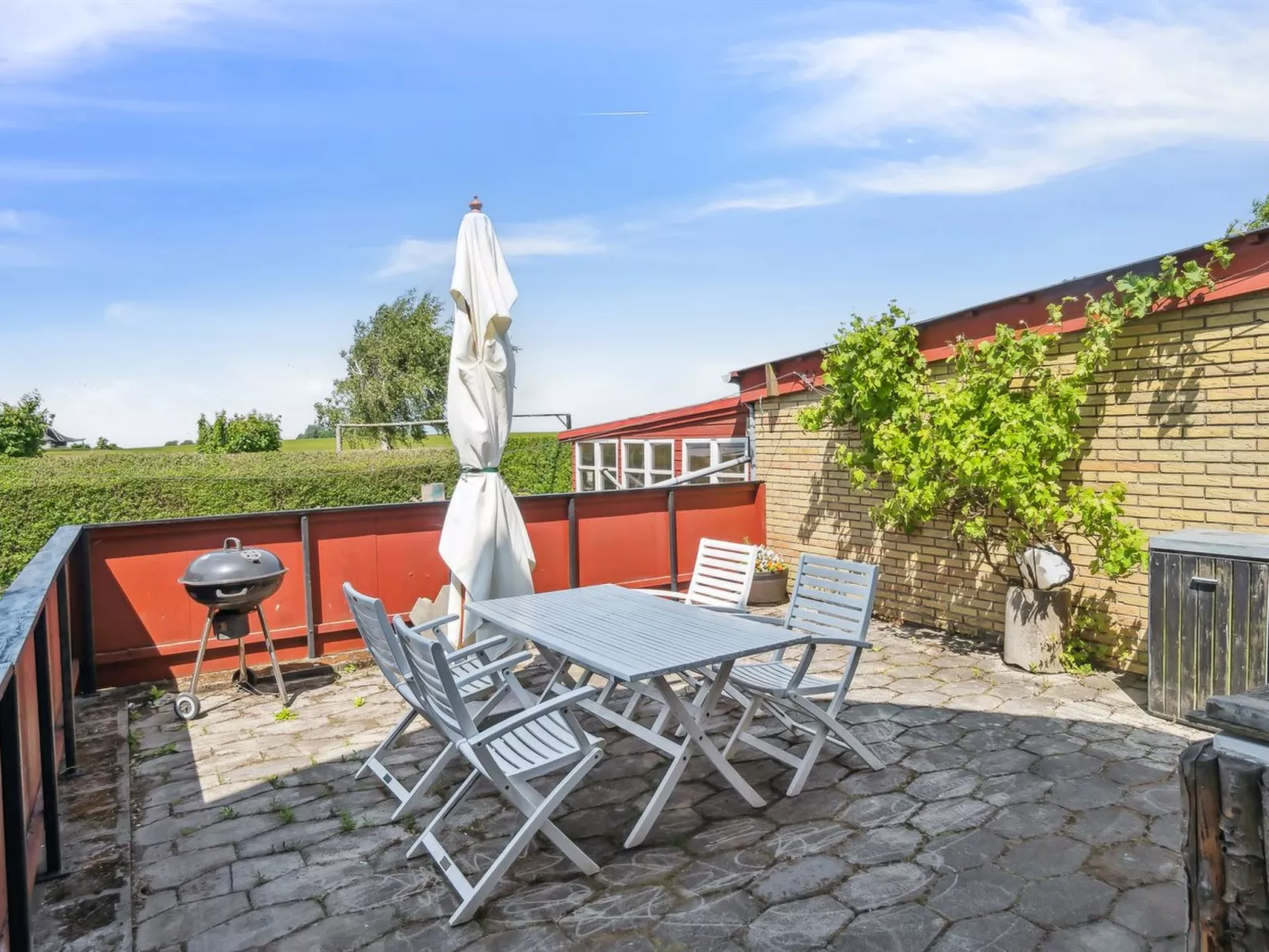 "Lacey" - 4km from the sea-Buiten