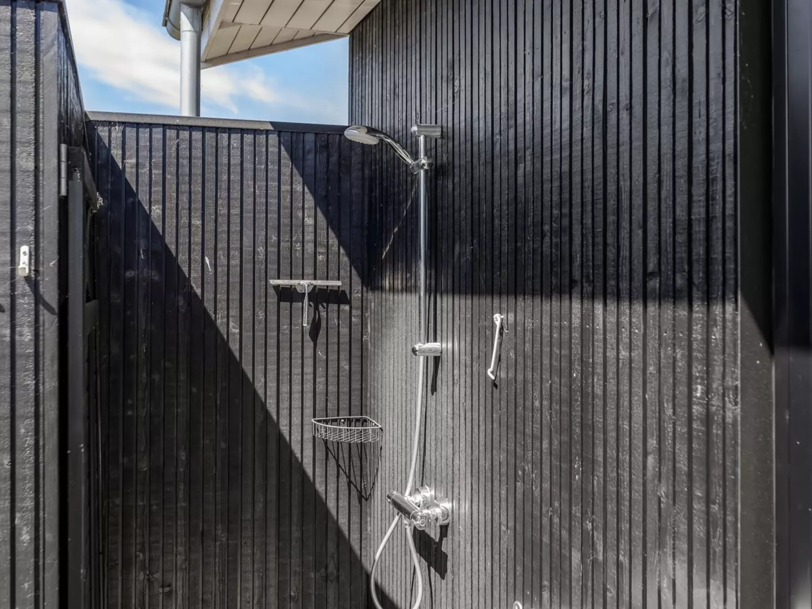 "Tecumseh" - 300m from the sea-Buiten