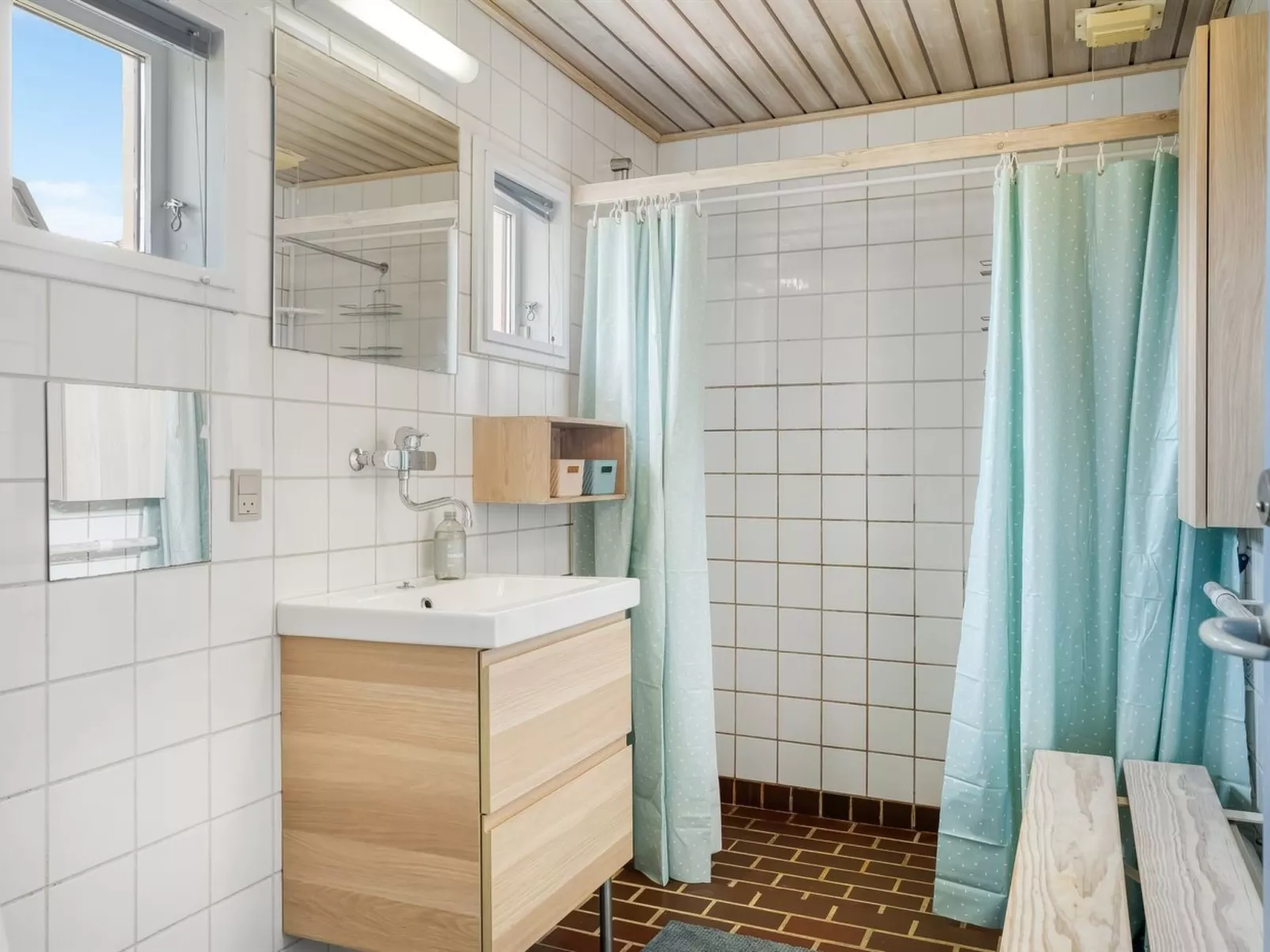 "Aike" - 1km from the sea-Binnen