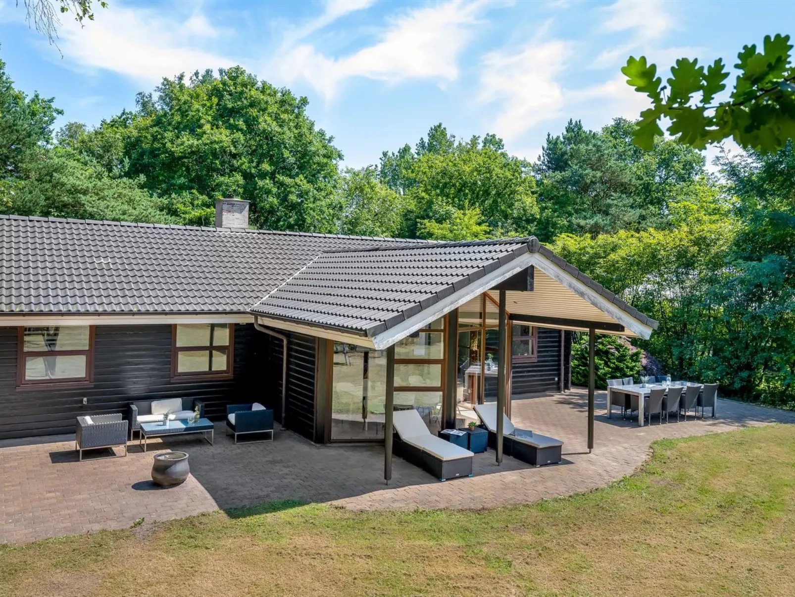 "Lillebror" - 12km from the sea-Buiten