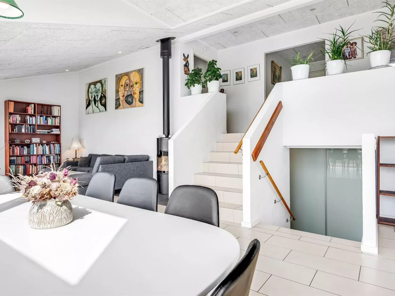 "Jonce" - 800m from the sea-Binnen