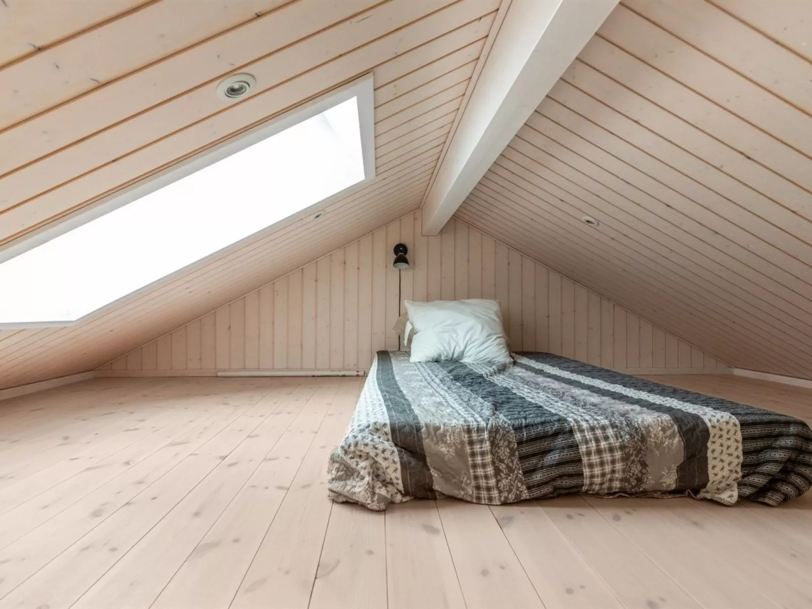 "Hellevi" - 900m from the sea-Binnen