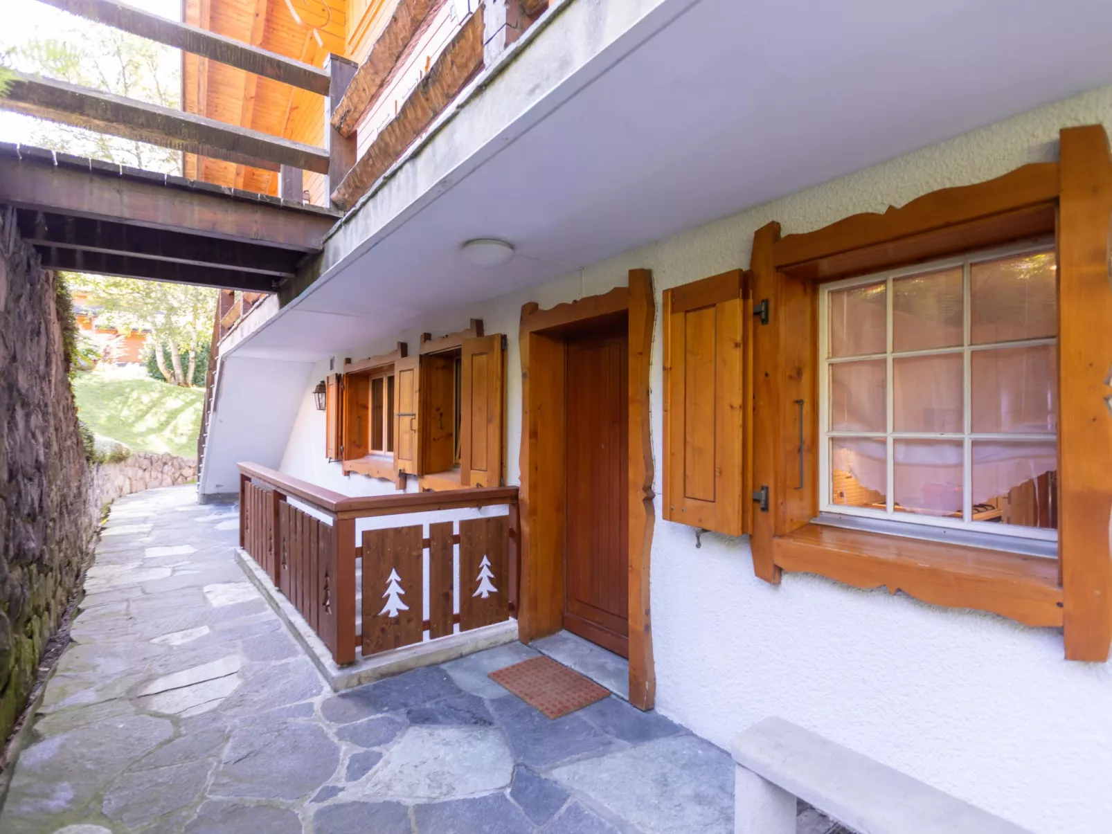 Les Hespérides 2-Buiten