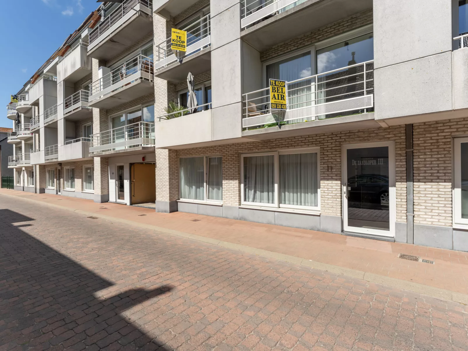 Zandloper III with terrace-Buiten