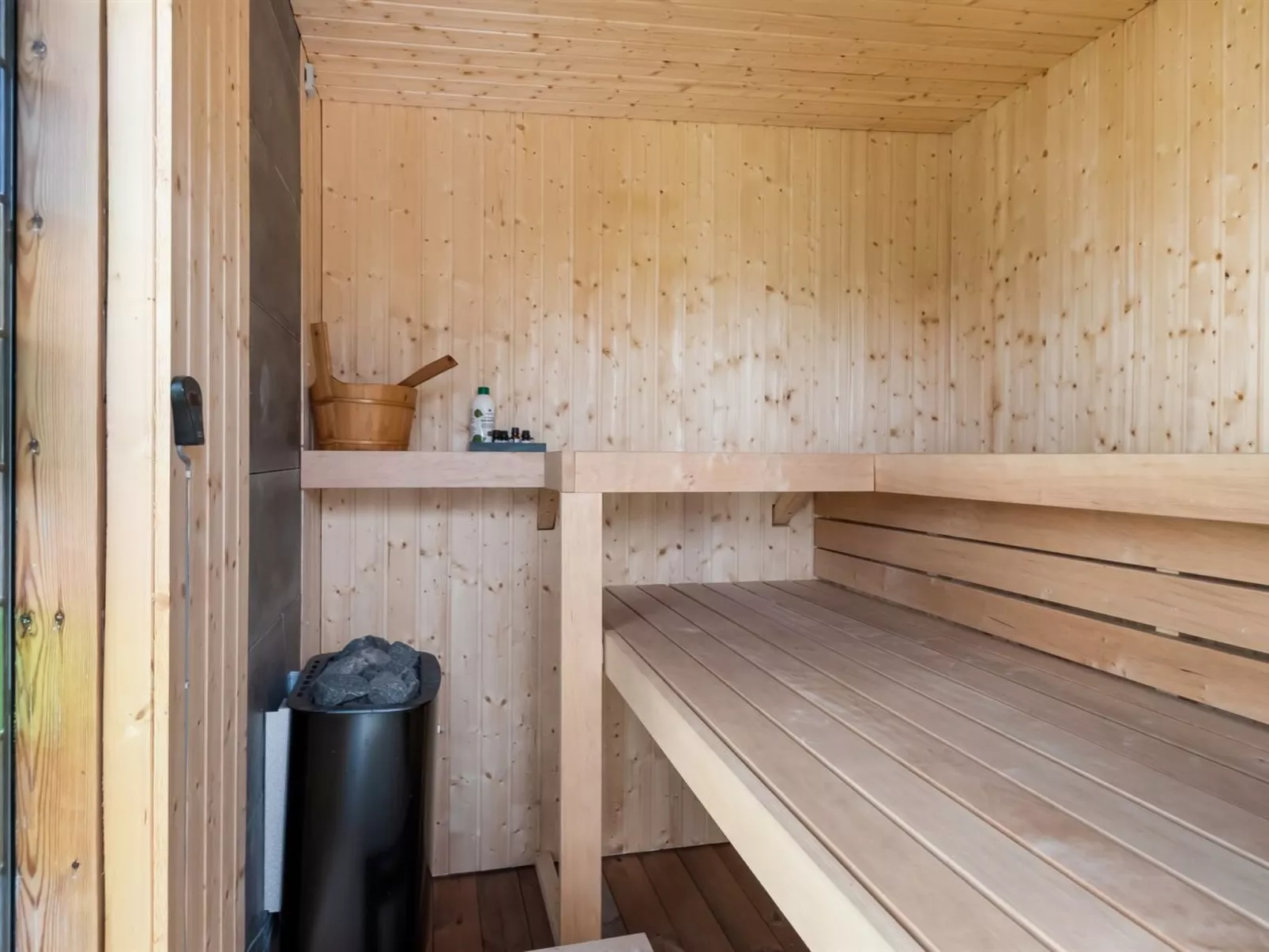 "Arnia" - 250m from the sea-Binnen