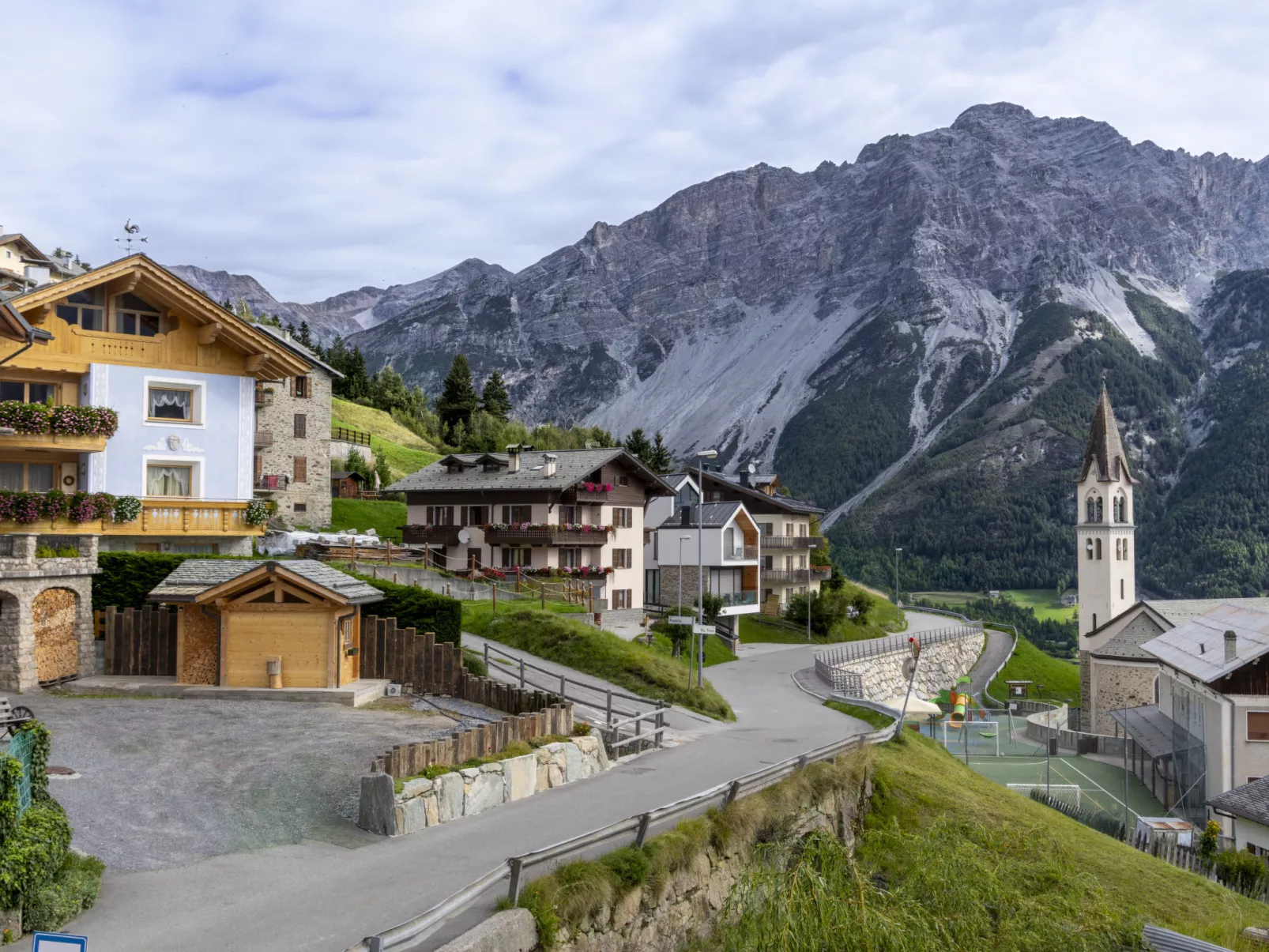 Oga Mountain Home-Buiten