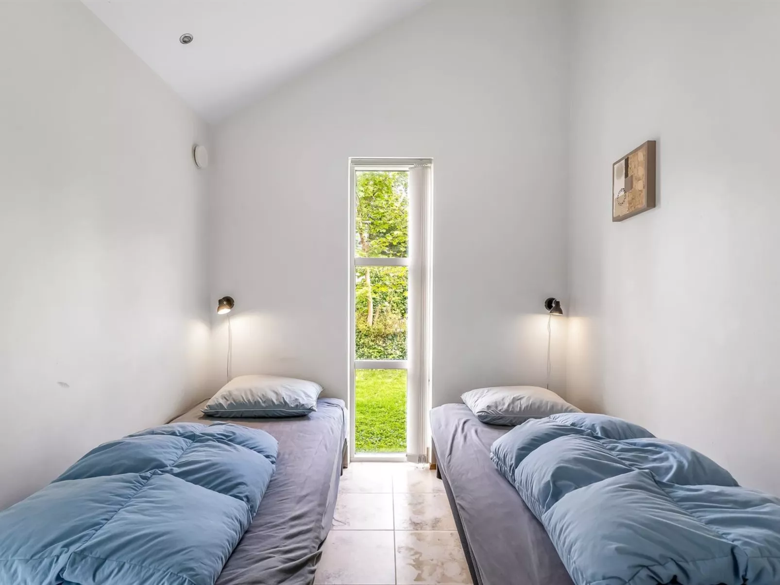 "Talitha" - 40m from the sea-Binnen