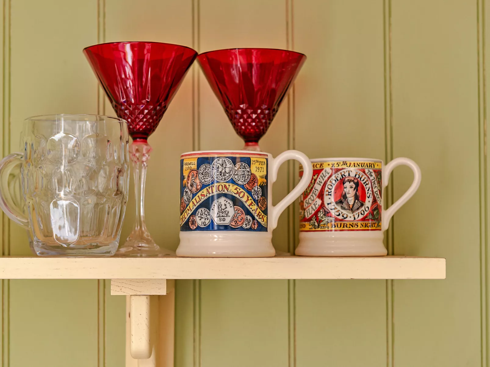 Shrawardine Train Carriage-Binnen