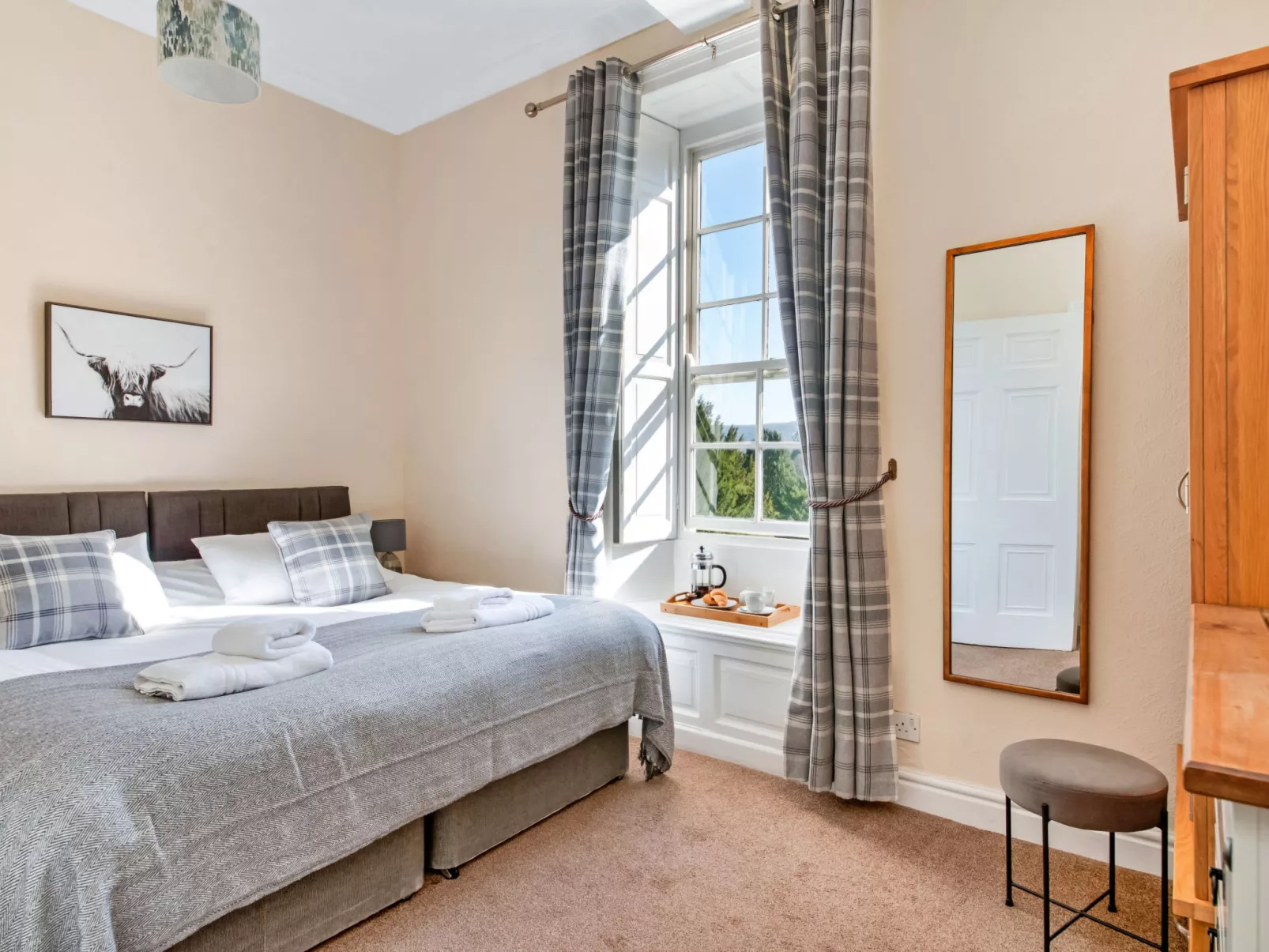 Sutton Hall Apt - Binnen