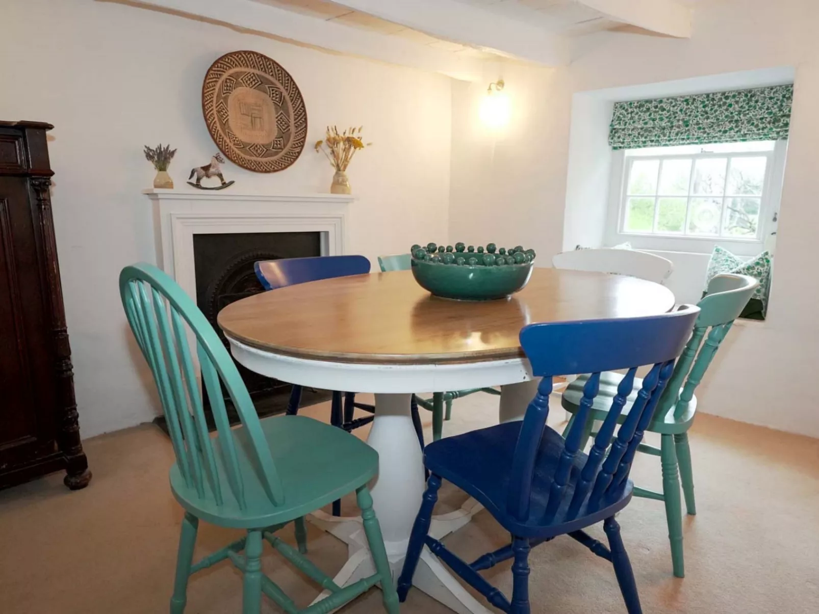 Old Lanvean Cottage-Binnen