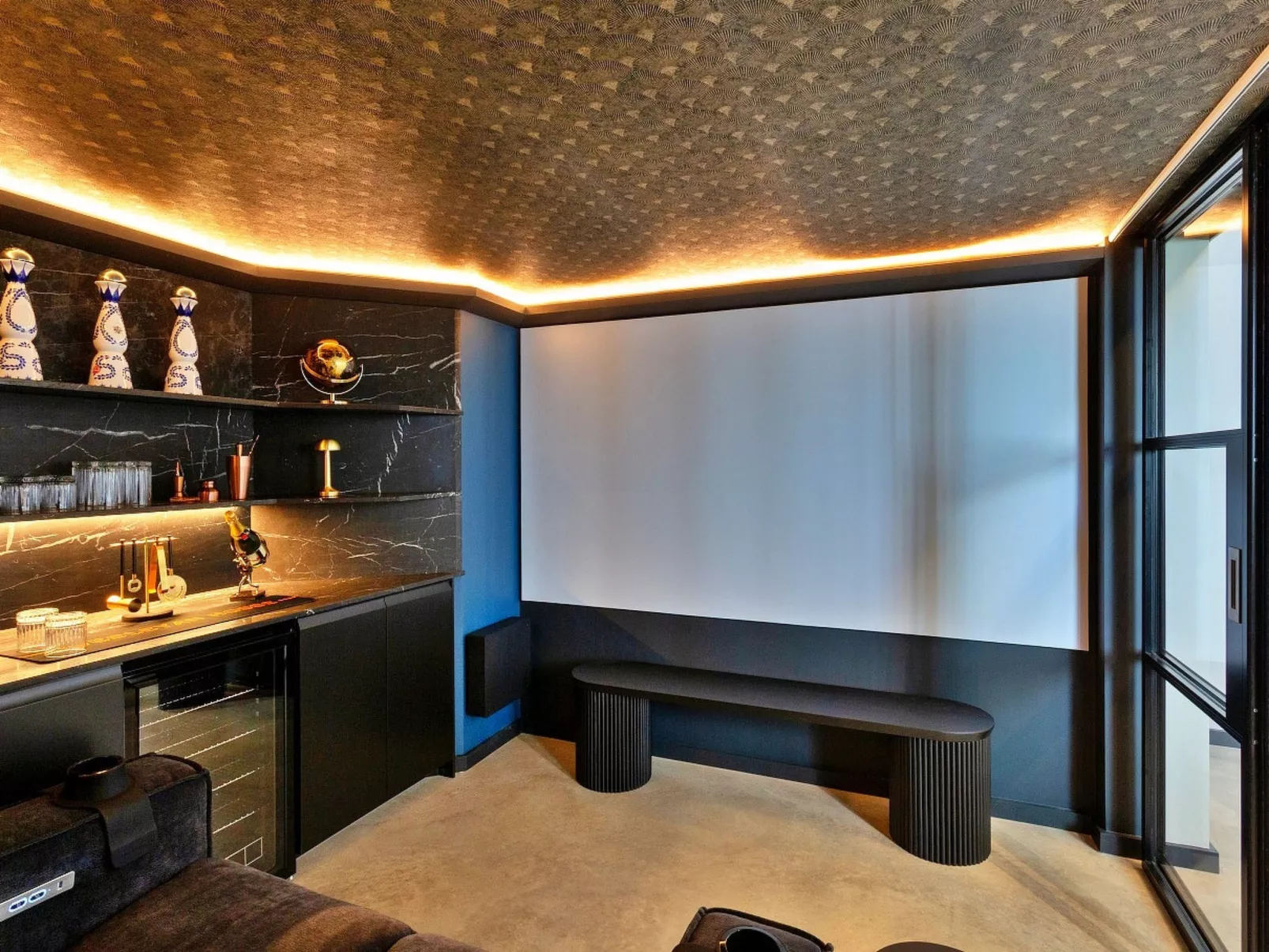 Wesleyan House-Binnen