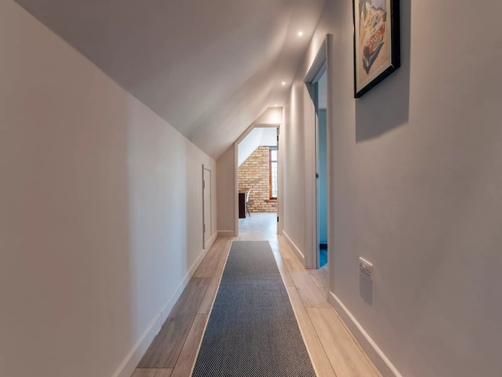 Hazel Rose Cottage-Binnen