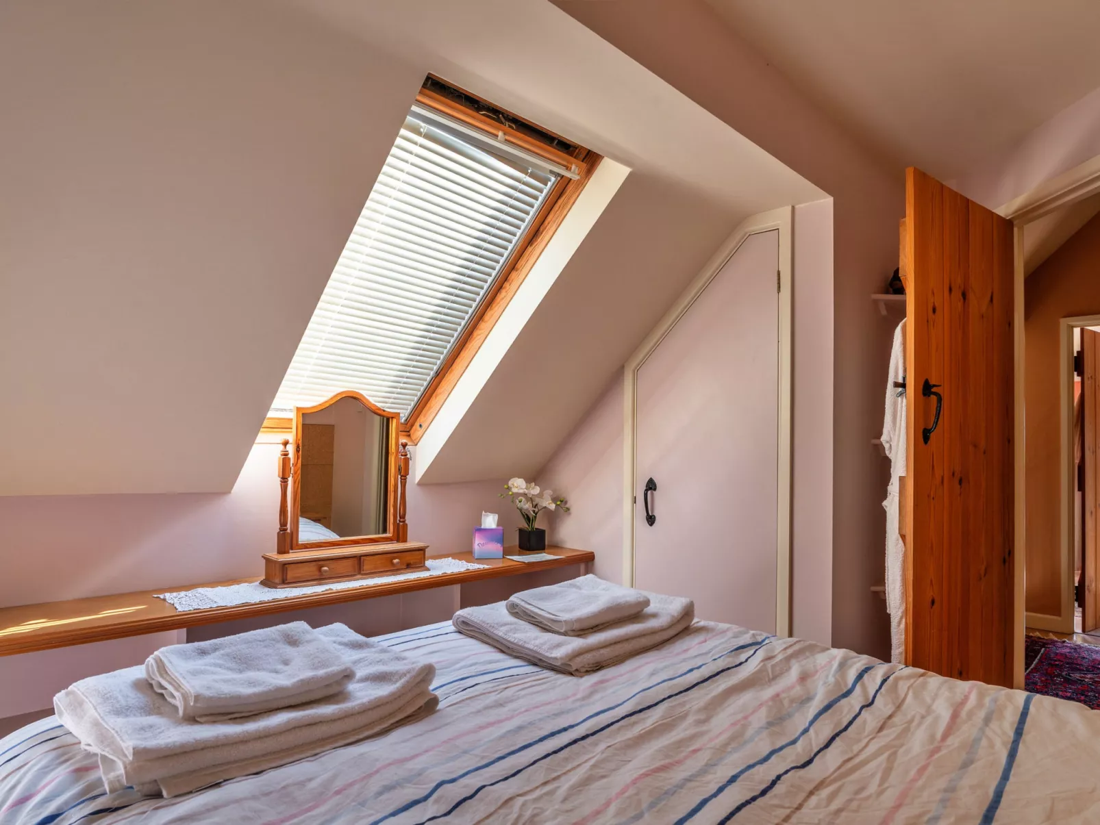 Cherry Tree Cottage-Binnen