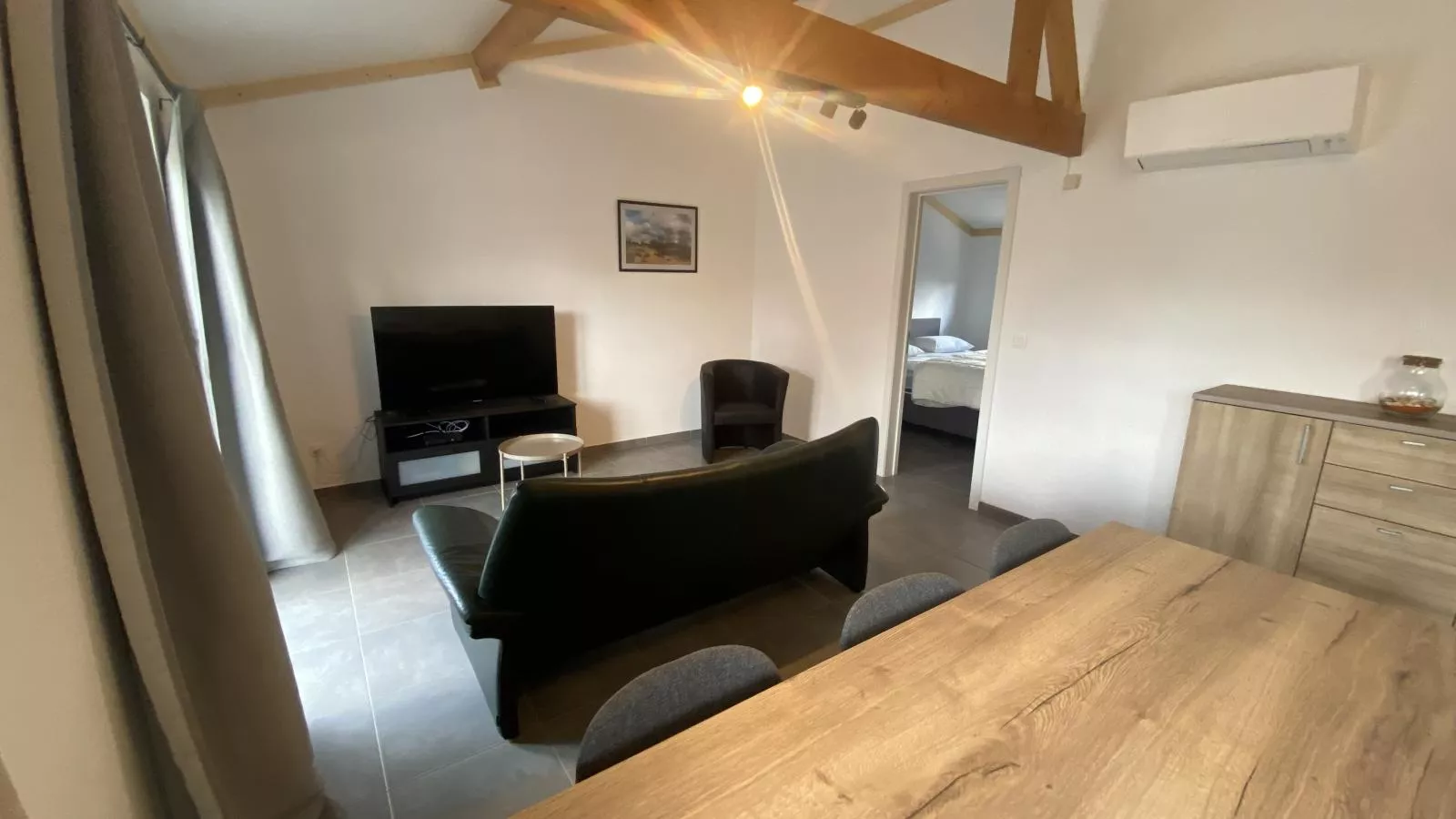 Westhinder II H52-Eetkamer