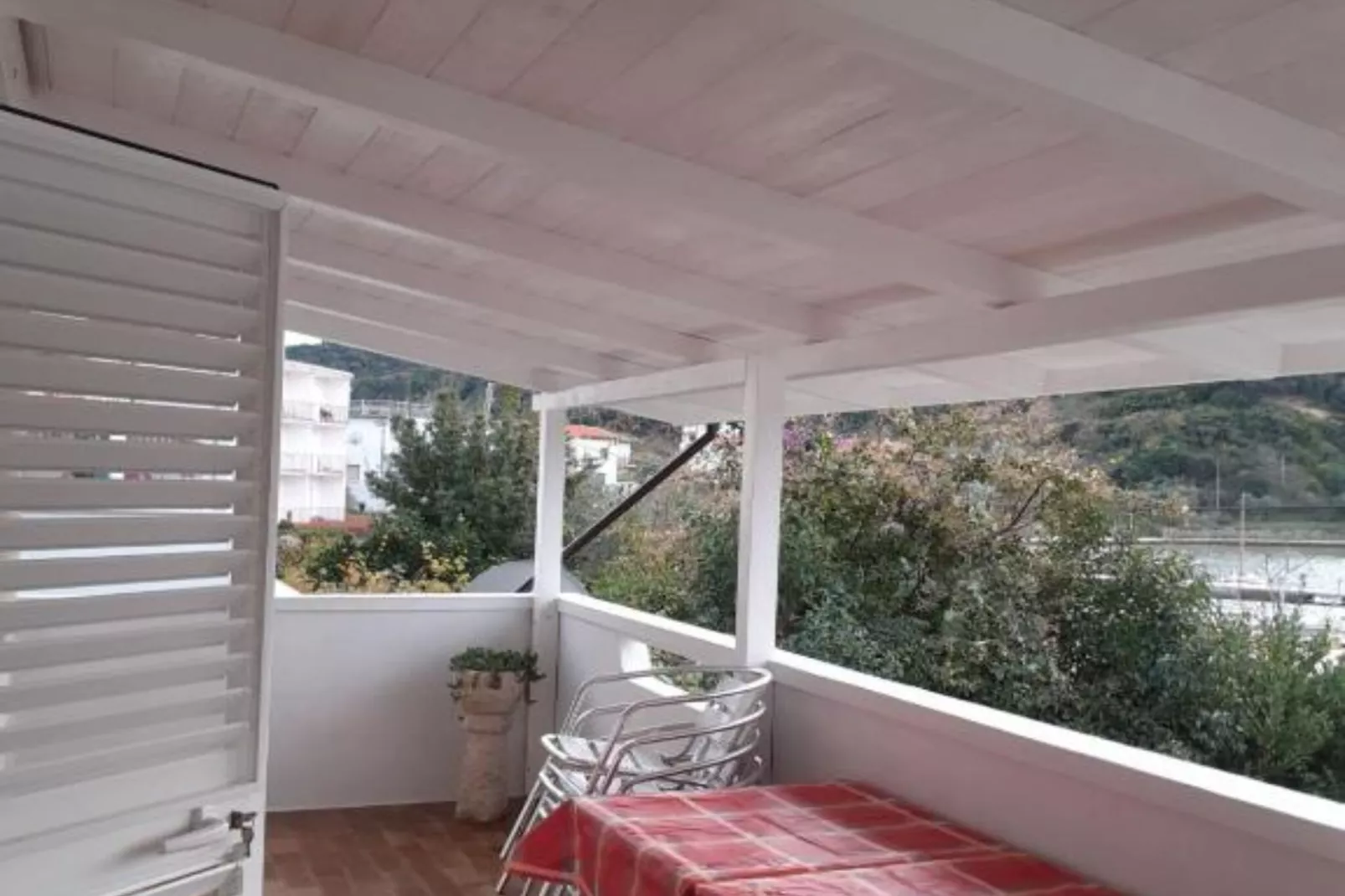 Guest House Green Corner Supetarska Draga - Triple Room with Terrace and Sea View-Terrasbalkon