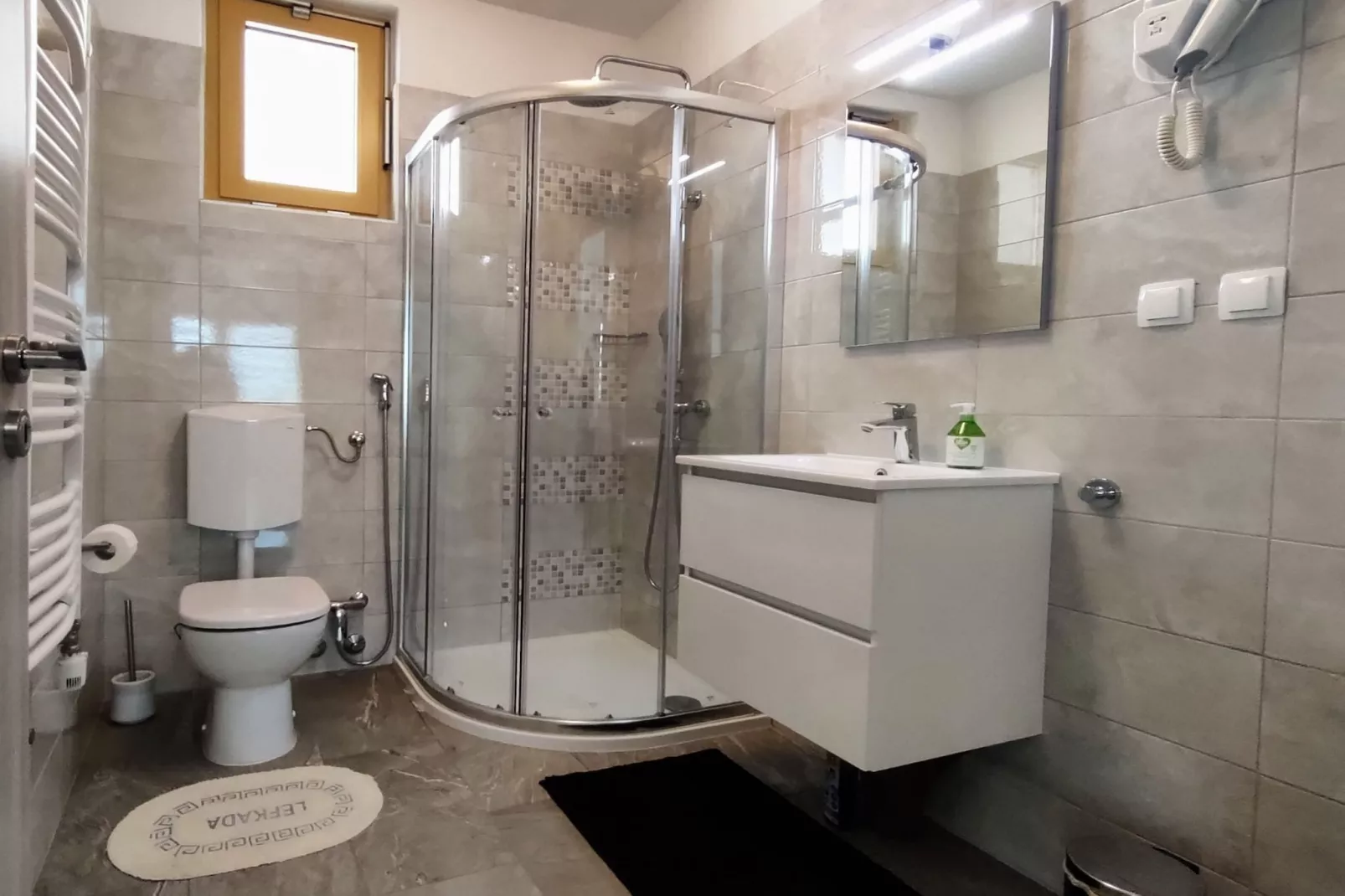 Lovely Sea View Apartments Krk - Comfort One Bedroom Apartment with Sea View  (owner one bedroom apartment)-Badkamer