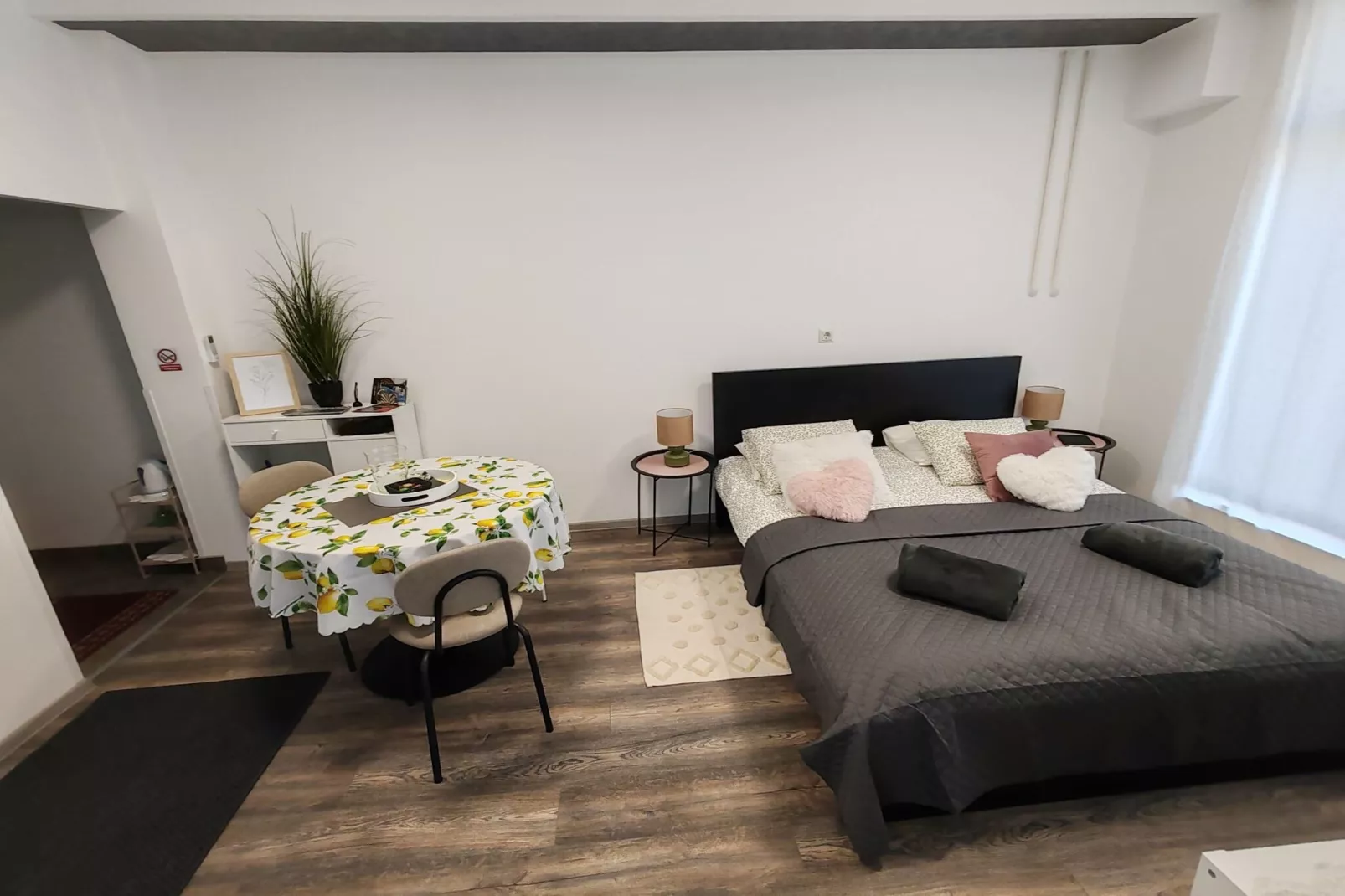 Studio Apartment Enter - Studio Apartment With Terrace-Slaapkamer