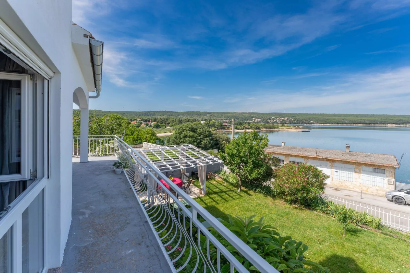 Holiday Home Sanda - Four Bedroom Holiday Home with Terrace-Terrasbalkon