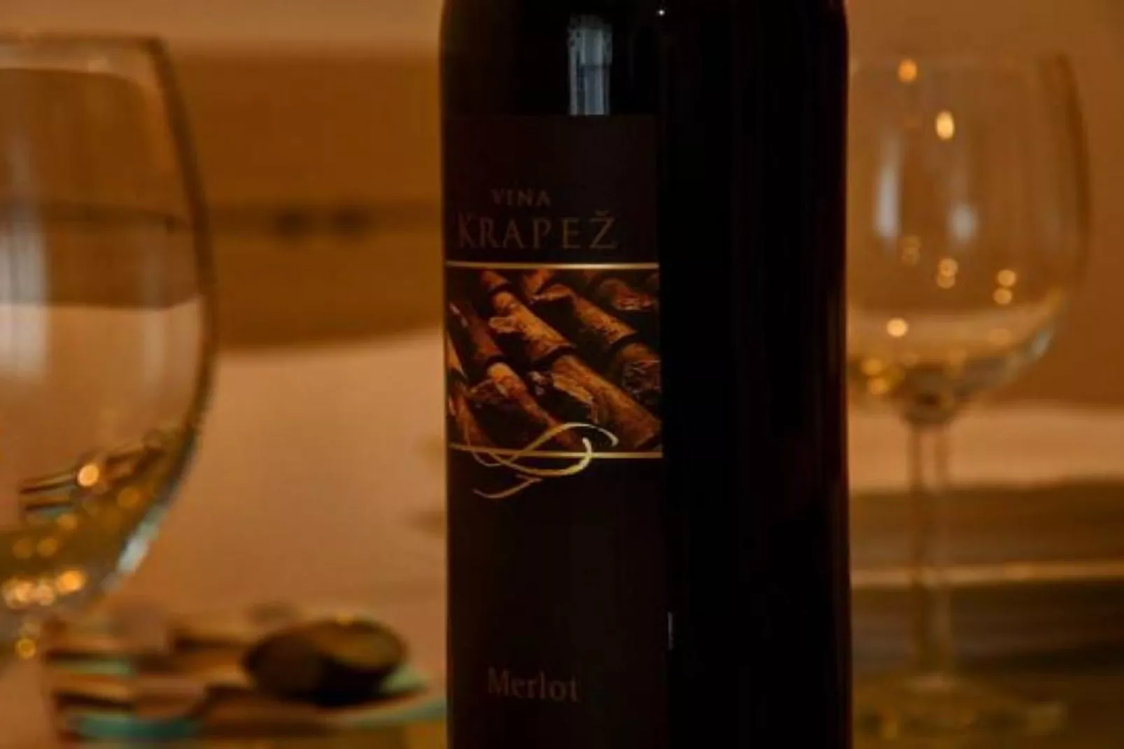 Stylish Retreat with BBQ and Modern Amenities near Terme - Three Bedroom Apartment-Eetkamer