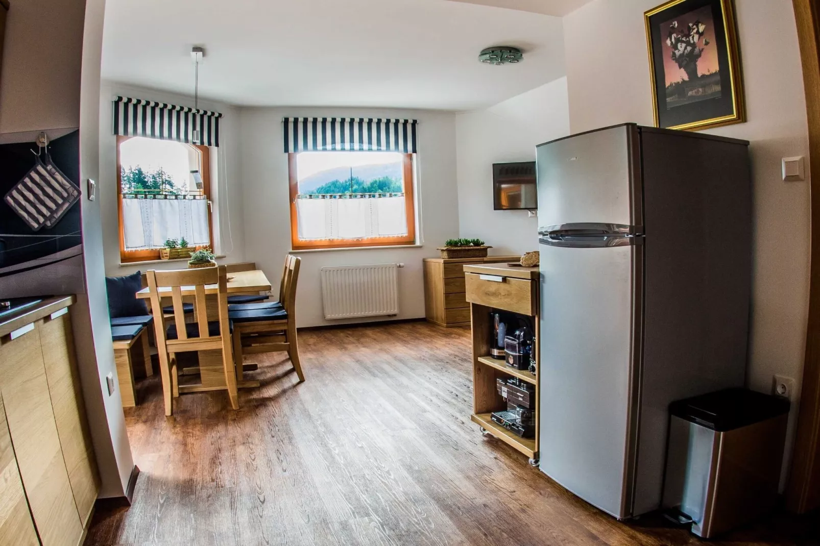 Riverside Pines Luce Apartments with Balcony - Two Bedroom Apartment with Balcony (owner 4+2)-Keuken