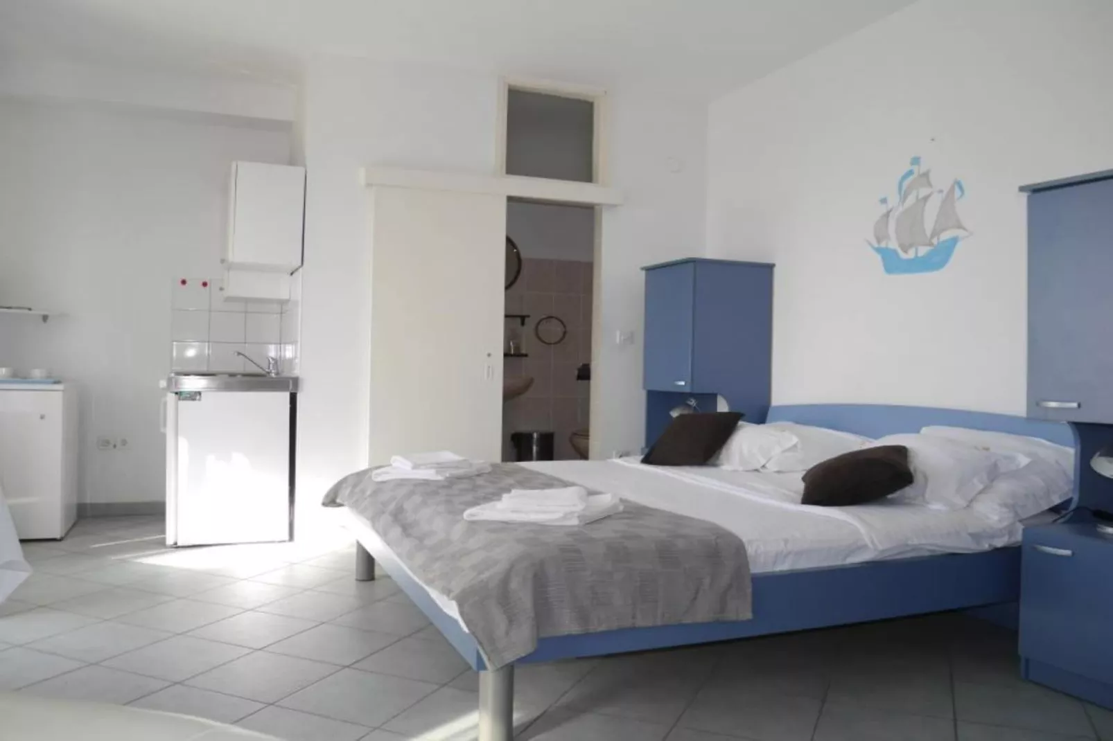 Dugi Rat Seaside Apartments - Studio Apartment 2