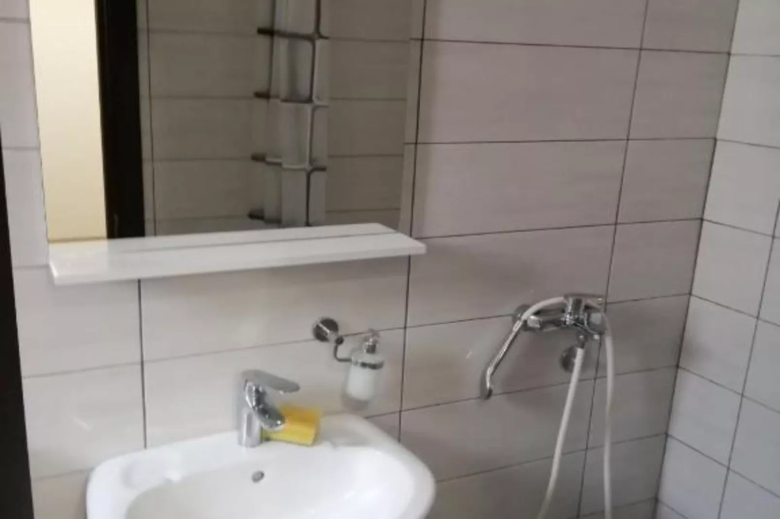 Seaside Serenity – Fresh & Modern Apartments in Igalo -  Three Bedroom Apartment 8-Slaapkamer